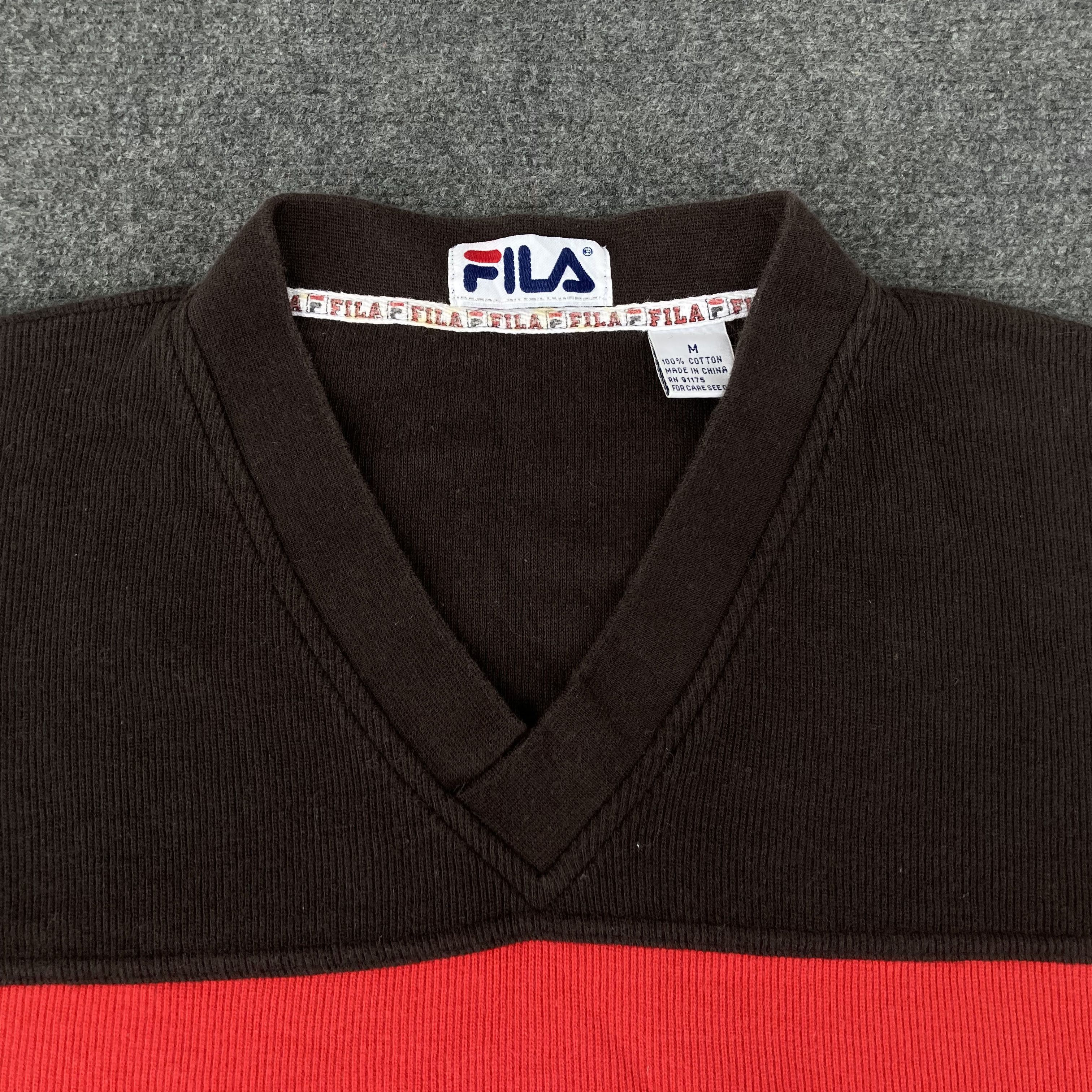 Fila × Vintage Vtg Fila International Big Logo Spellout Sweatshirt Size US M / EU 48-50 / 2 - 2 Thumbnail