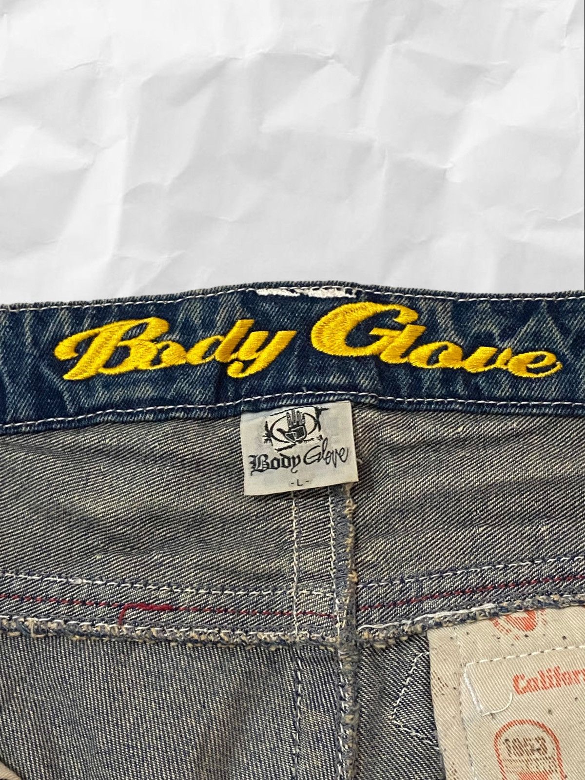 Body Glove Vintage 2010 Body Glove Surf Emberoided Patches Jeans Size US 34 / EU 50 - 18 Thumbnail