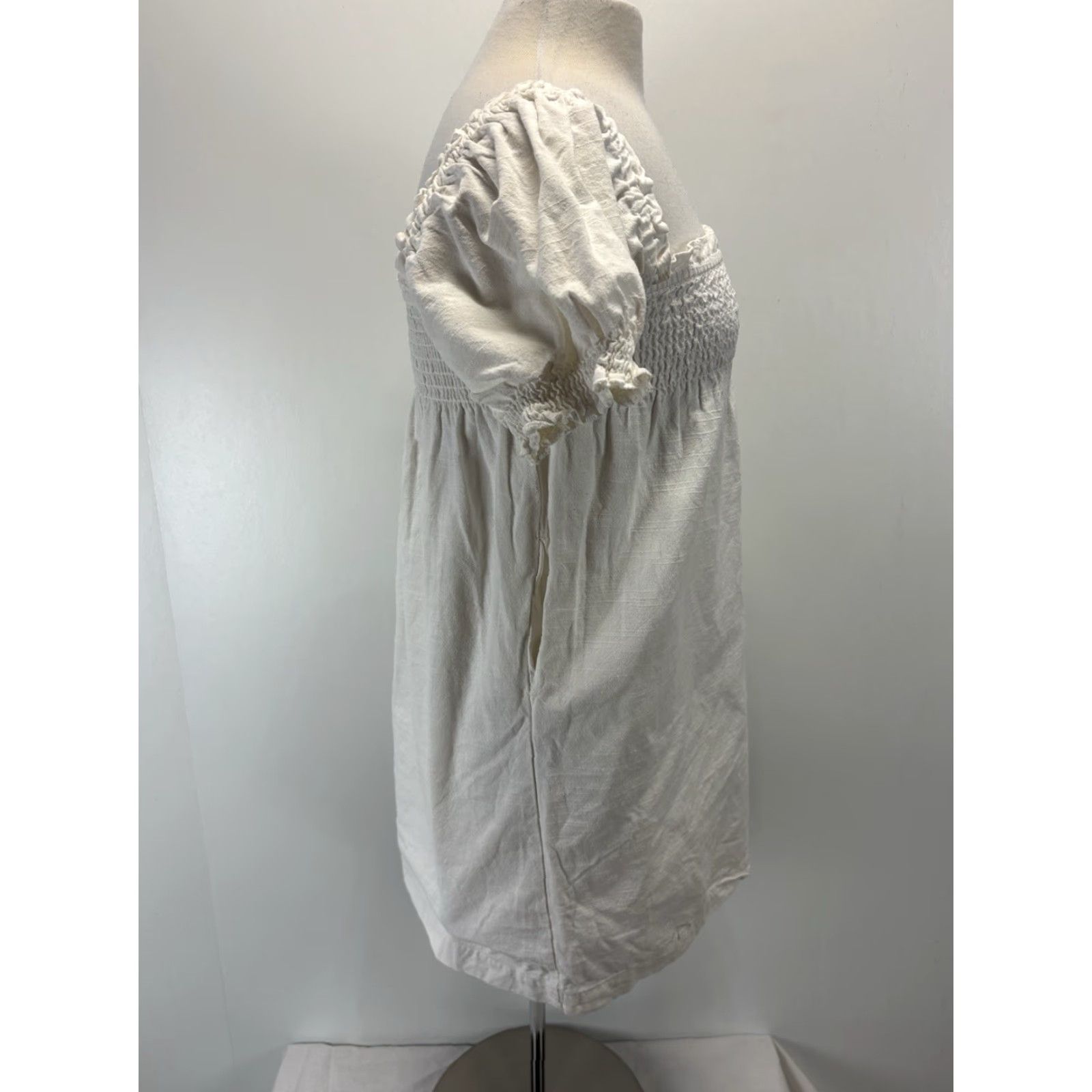Faherty VINTAGE Faherty Women Mini Dress Sz Small Organic Cotton Smocked Floral Beach Short Sleeve White Bohemian 2020s Size S / US 4 / IT 40 - 4 Thumbnail