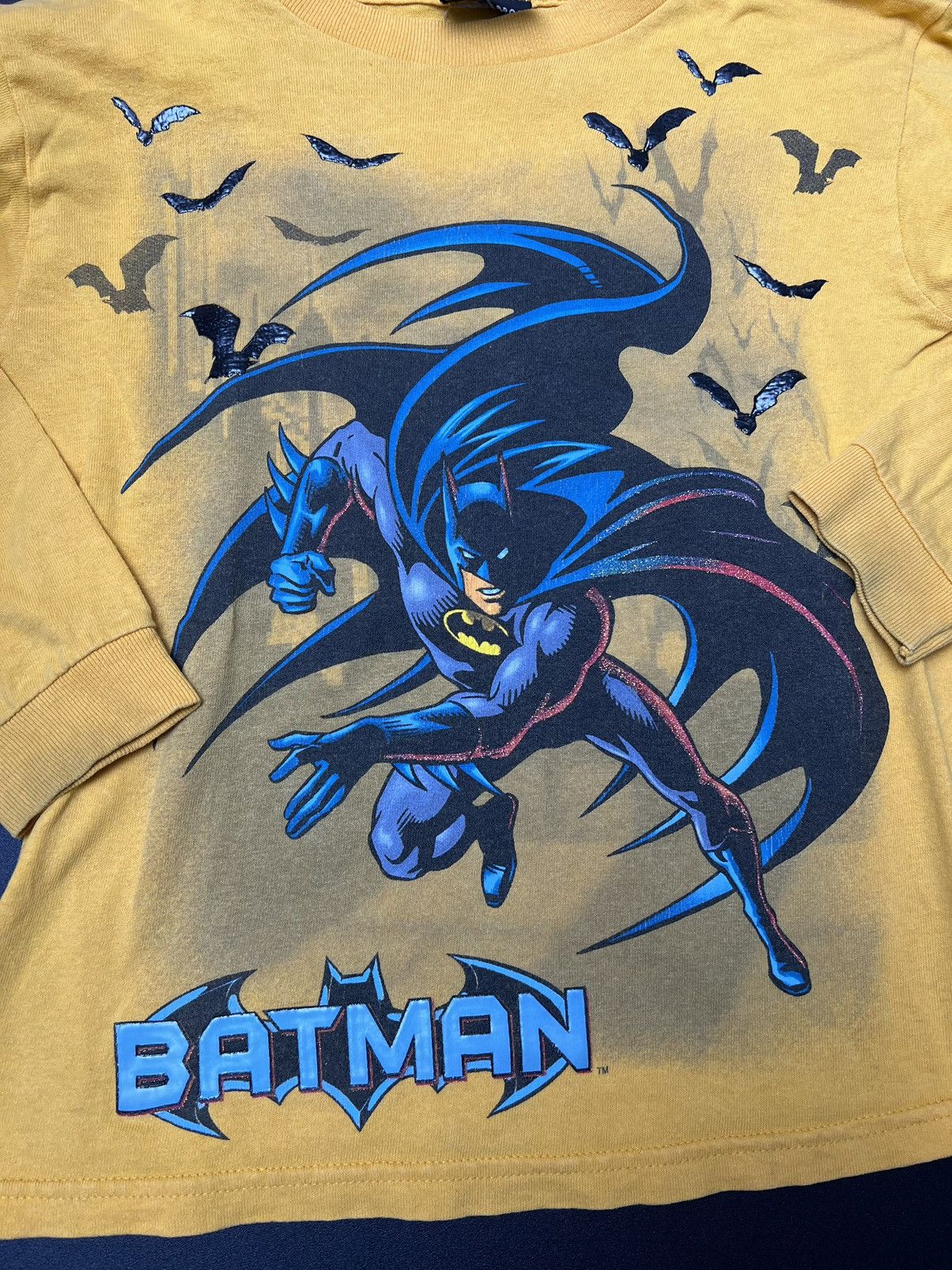 DC Comics Youth Boys Batman L/S Measurements 15.5x20” Size US XXS / EU 40 - 2 Thumbnail