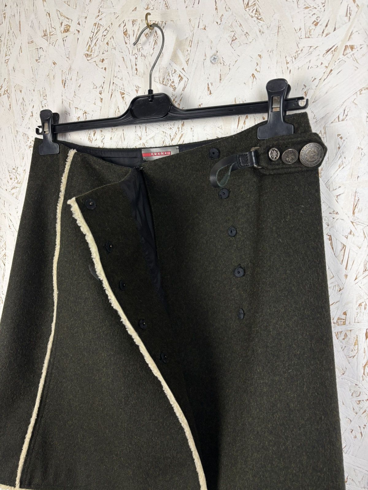 Prada 00s Prada FW06 Military Wool Shearling Details Skirt Archive Size 30" / US 8 / IT 44 - 7 Thumbnail