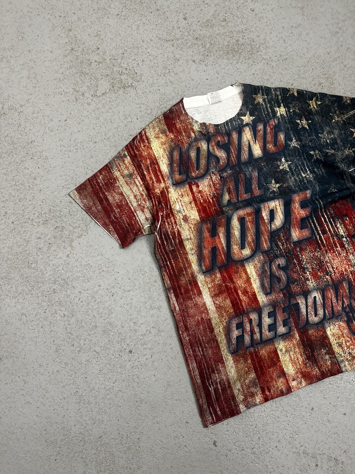 Vintage 00s Fight Club Movie Losing All Hope Is Freedom USA Flag Tee Size US M / EU 48-50 / 2 - 2 Thumbnail