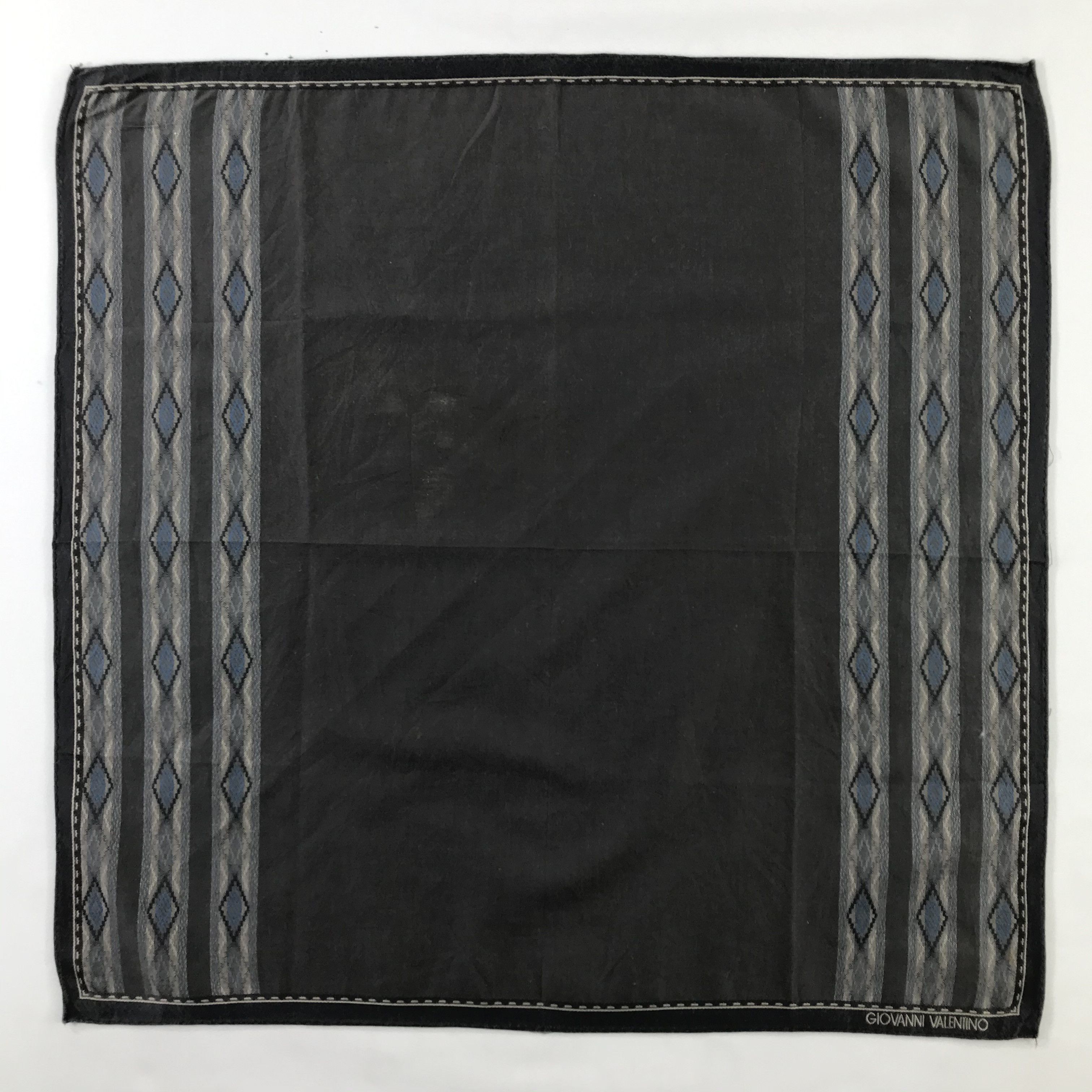 Giovanni Valentino × Vintage Giovanni Valentino Bandana / Handkerchief/Neckerchief -S1161 Size ONE SIZE - 1 Thumbnail