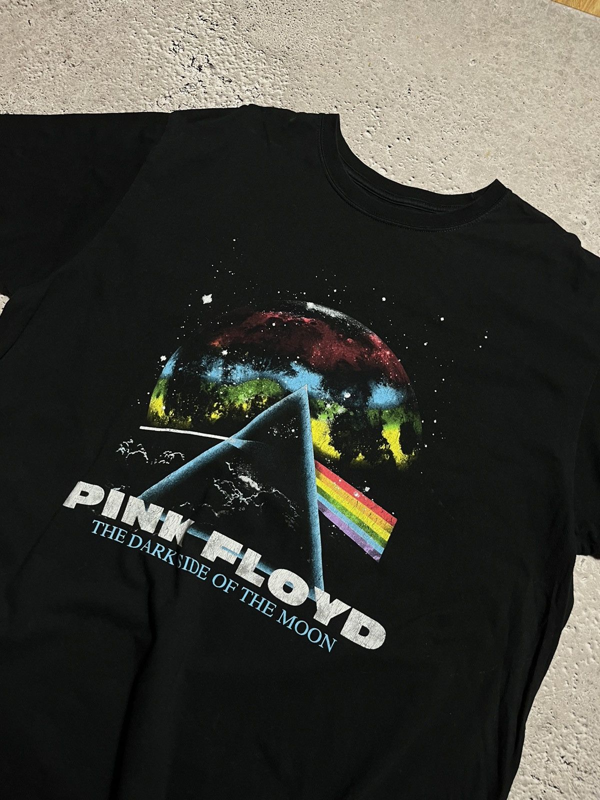 Band Tees × Pink Floyd × Vintage Vintage Pink Floyd Dark Side Of The Moon Band T-shirt tee Size US XXL / EU 58 / 5 - 4 Thumbnail
