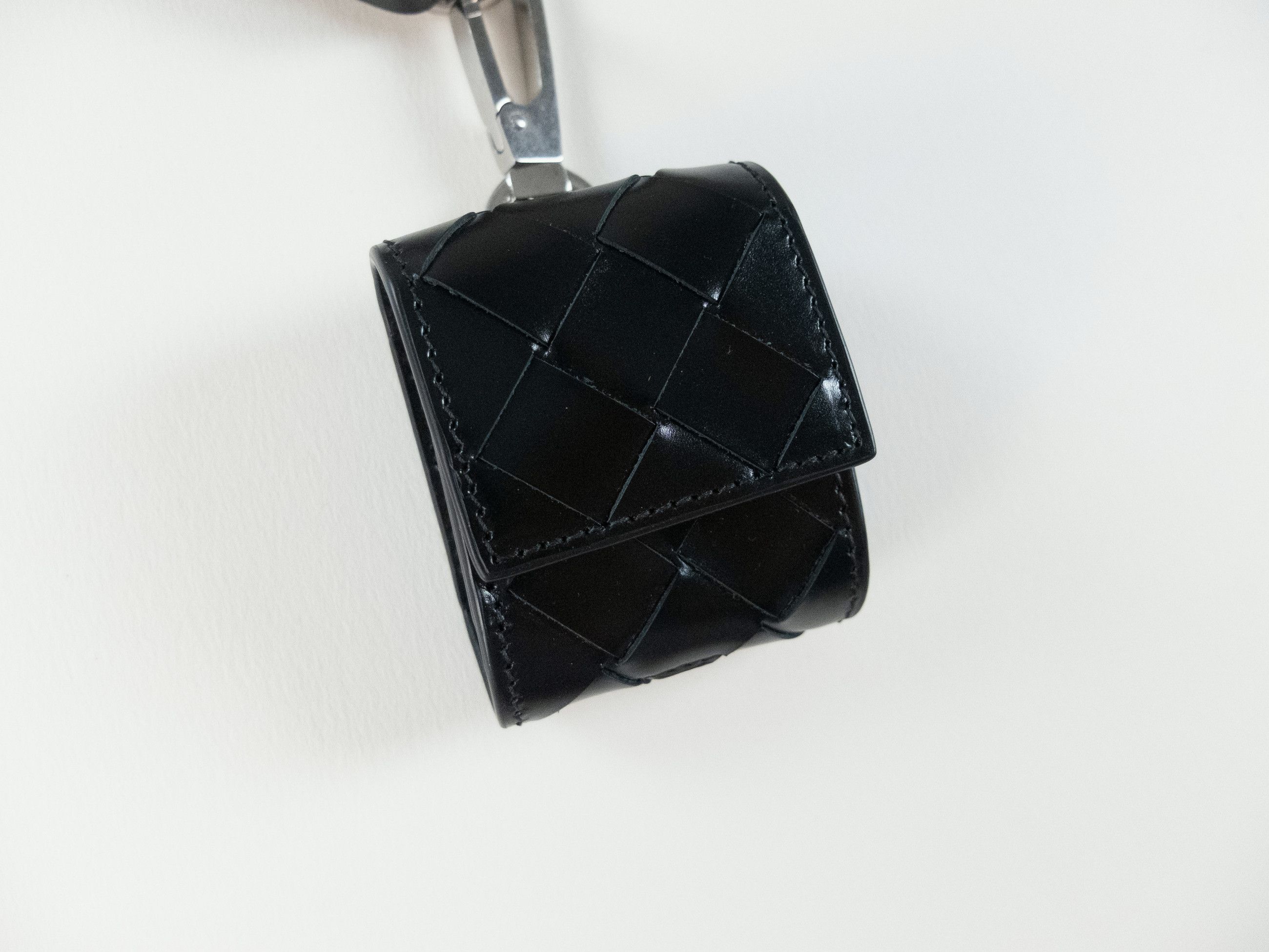 BOTTEGA VENETA black intrecciato leather strap Airpods case