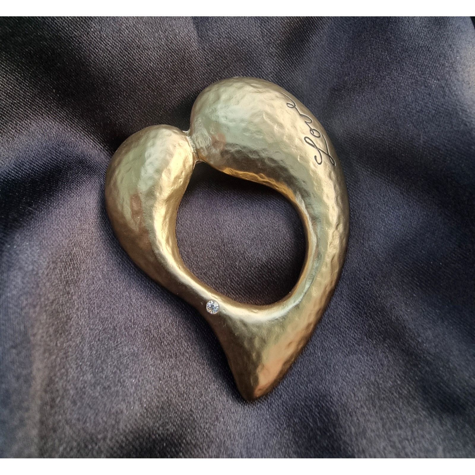 Vintage Heart Love Brooch Pin Gold Toned Puff Style Size ONE SIZE - 4 Thumbnail