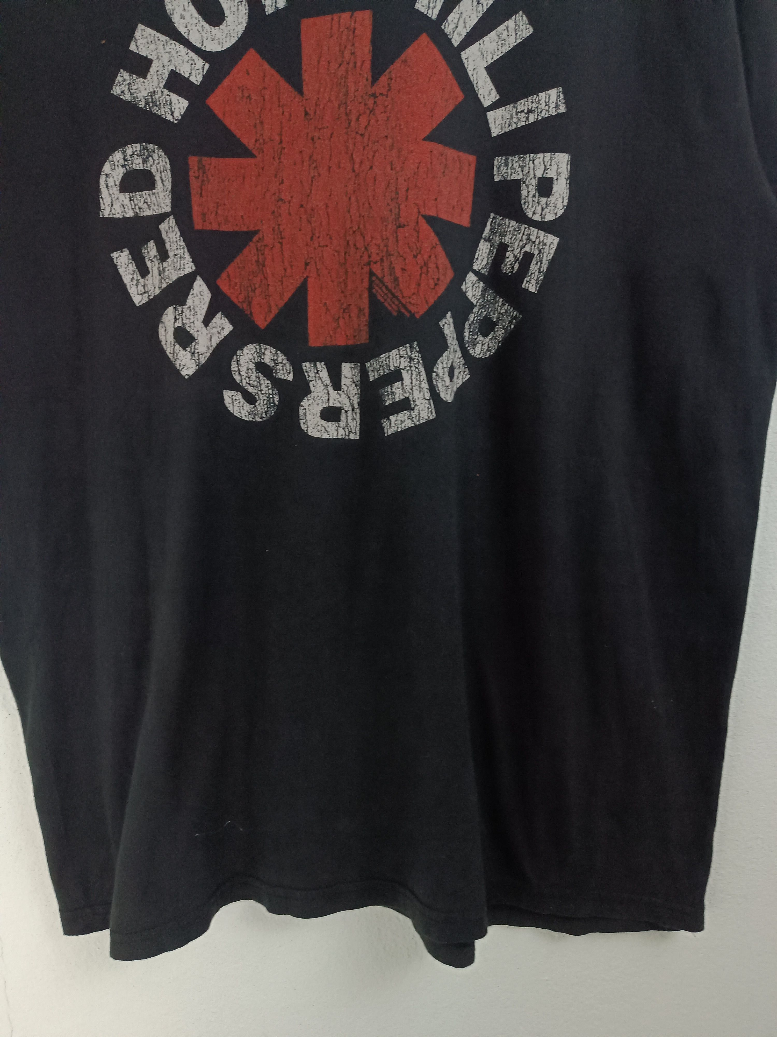 Band Tees VINTAGE RED HOT CHILLI PEPPERS CLASSIC LOGO T eminem nirvana Size US L / EU 52-54 / 3 - 8 Thumbnail