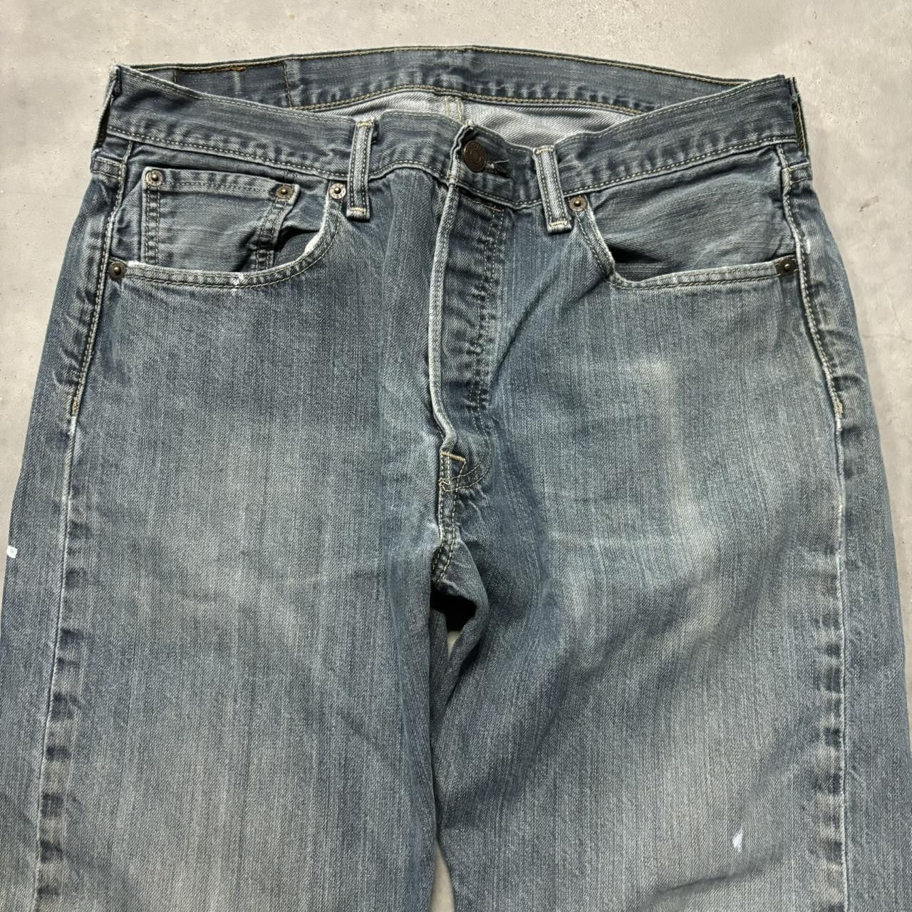 Levi's × Vintage Crazy Vintage Y2K/2000s Grunge Dark Wash Levi’s Denim Jeans! Size US 31 - 5 Thumbnail