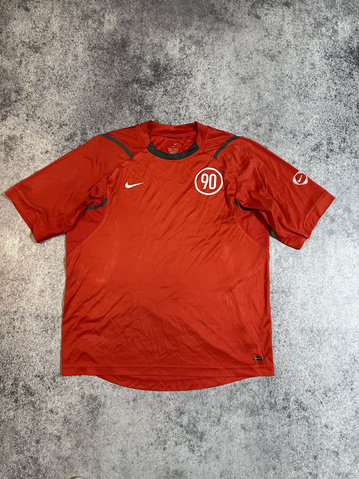 Nike × Vintage Y2k vintage Total 90 Nike TN t-shirt Streetwear style rare M Size US M / EU 48-50 / 2 - 2 Thumbnail