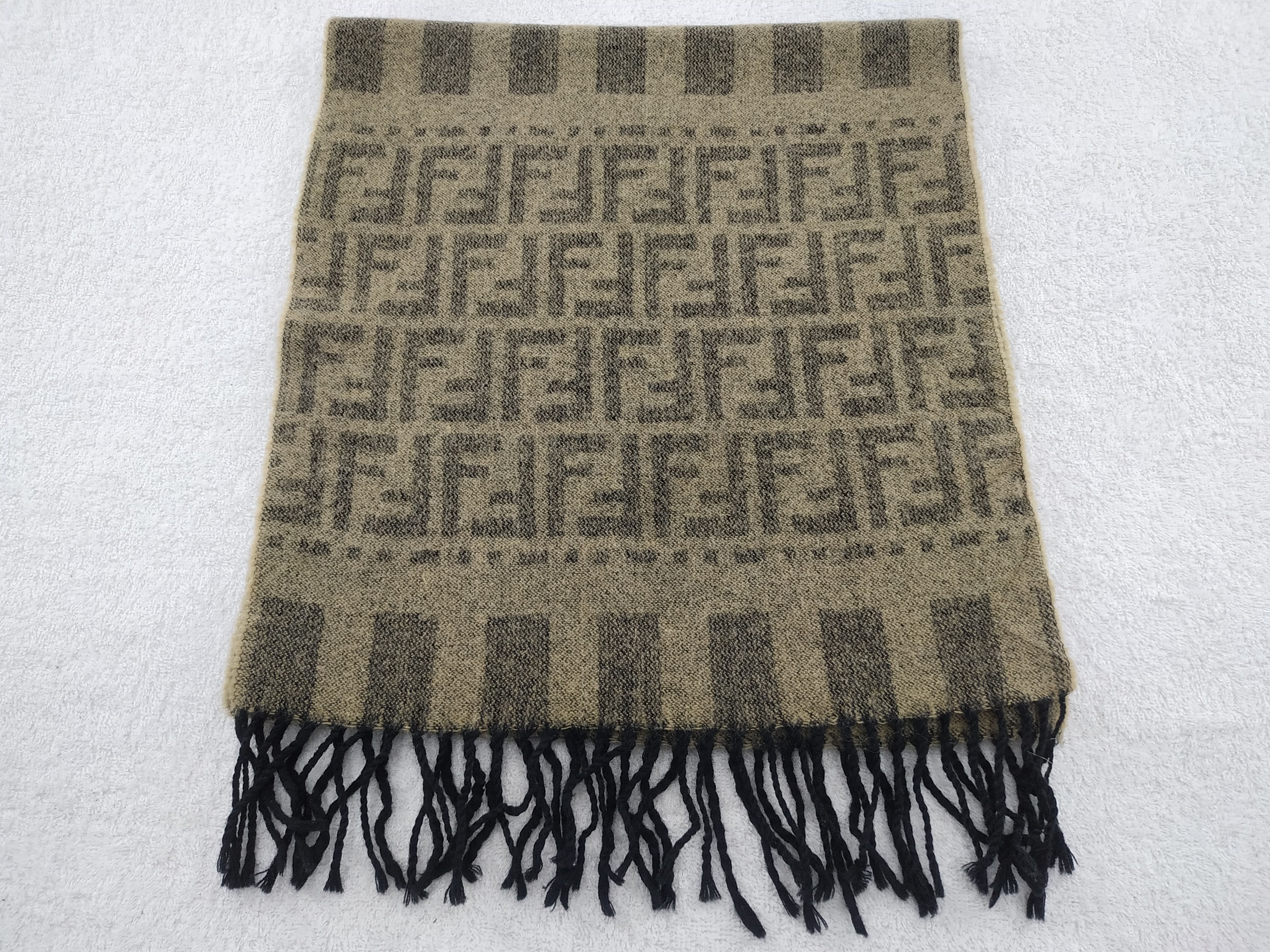 Fendi Vintage Fendi Scarf/Muffler/Neckwear MF454 Size ONE SIZE - 1 Thumbnail