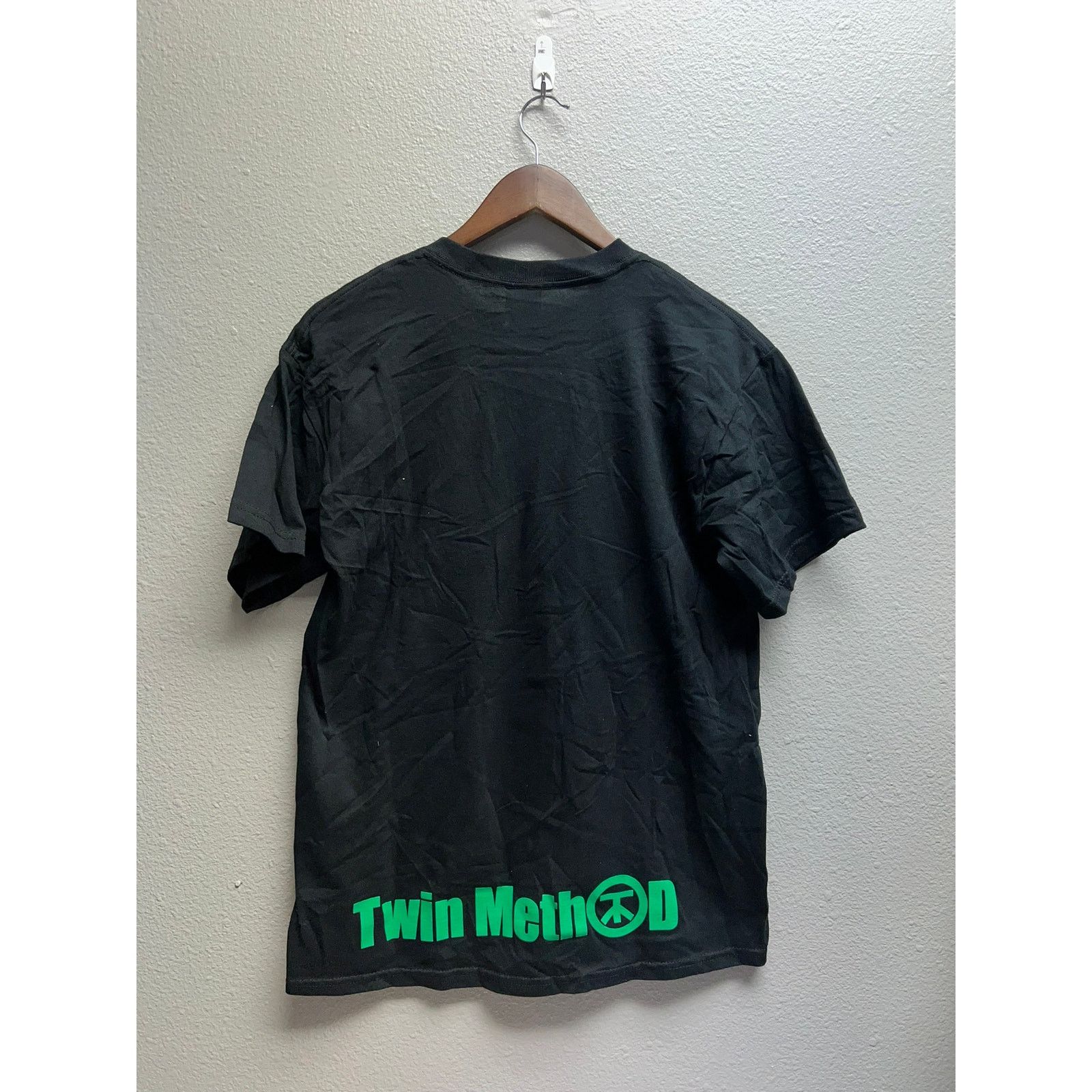 Gildan 2007 Twin Method Volume Of Self Tour Green Band Shirt 2000s Size US M / EU 48-50 / 2 - 5 Thumbnail