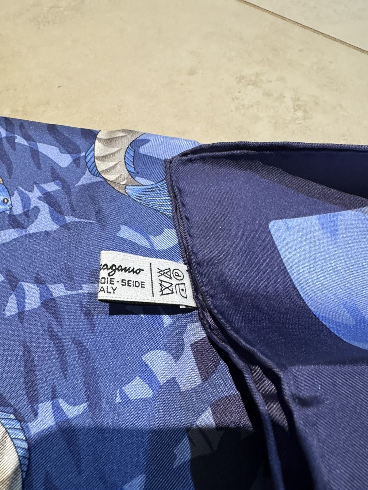 Salvatore Ferragamo Salvatore Ferragamo Blue Fish Sea Silk Scarf Size ONE SIZE - 8 Thumbnail