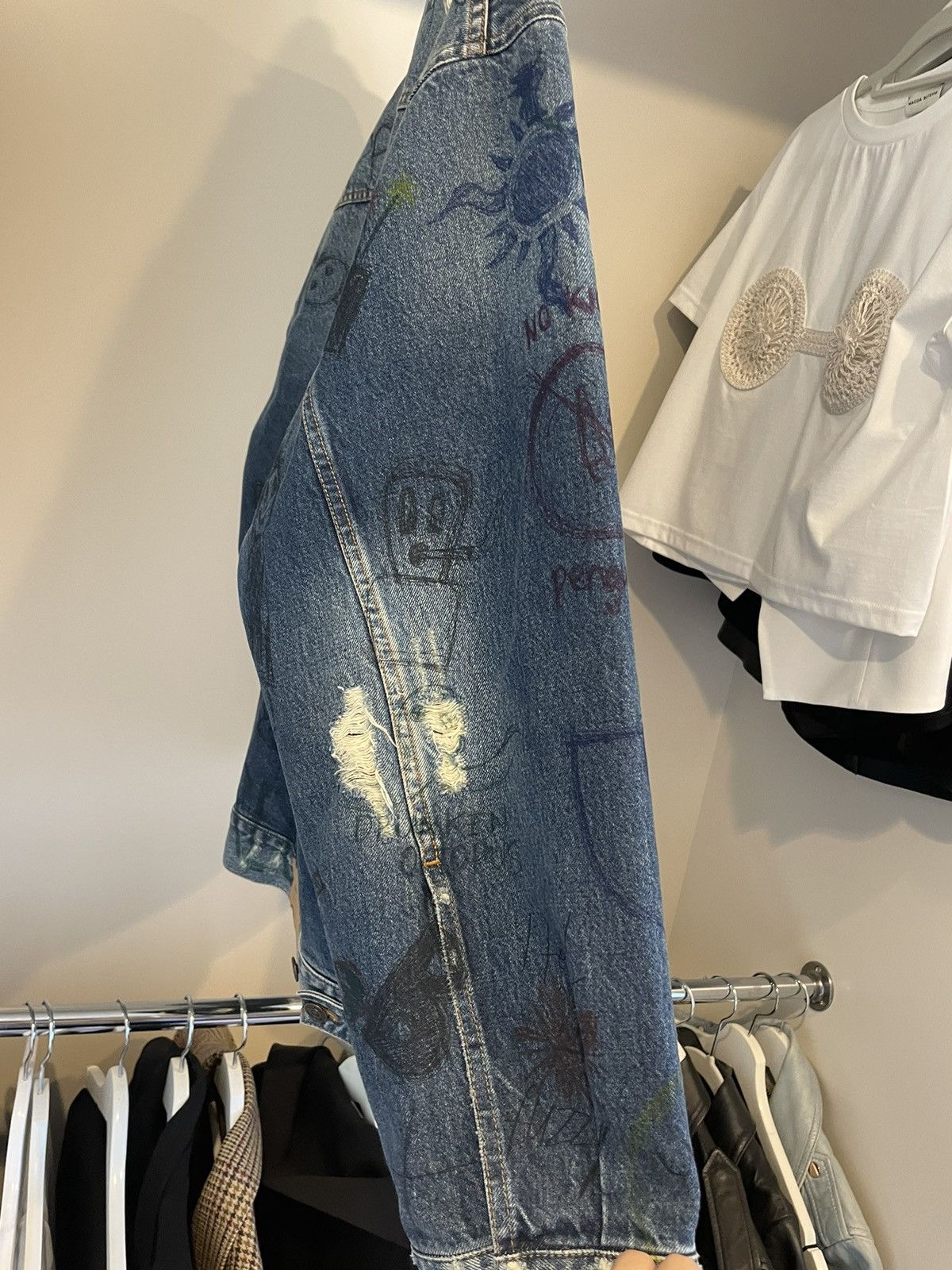 Balenciaga 🔥 SS22 Balenciaga Distressed Grafitti Denim Jacket Size US XL / EU 56 / 4 - 3 Thumbnail