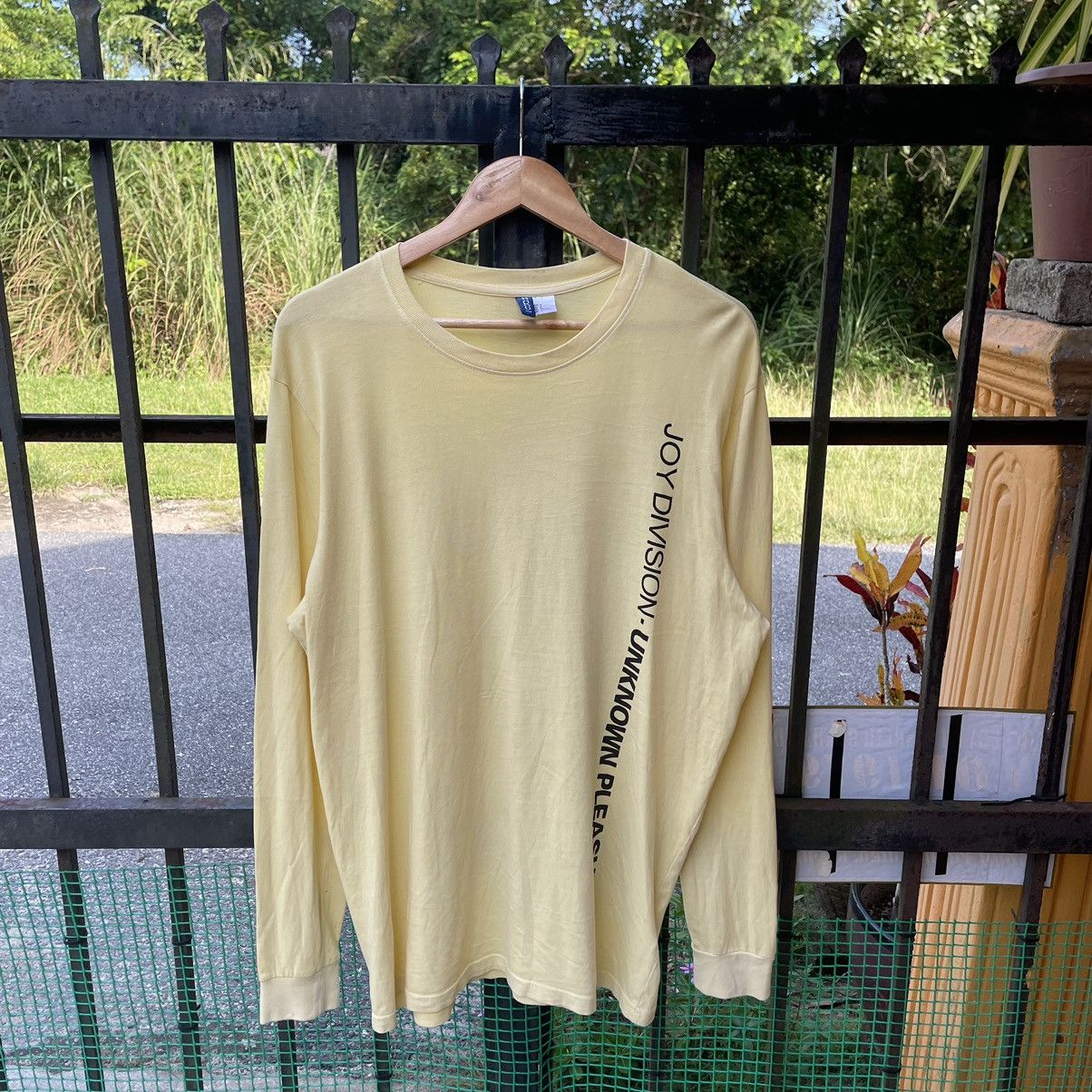 Band Tees × H&M × Joy Division 🔥🔥Joy Division Unknwon Pleasures Big Print Longsleeves Tee Size US XL / EU 56 / 4 - 4 Thumbnail