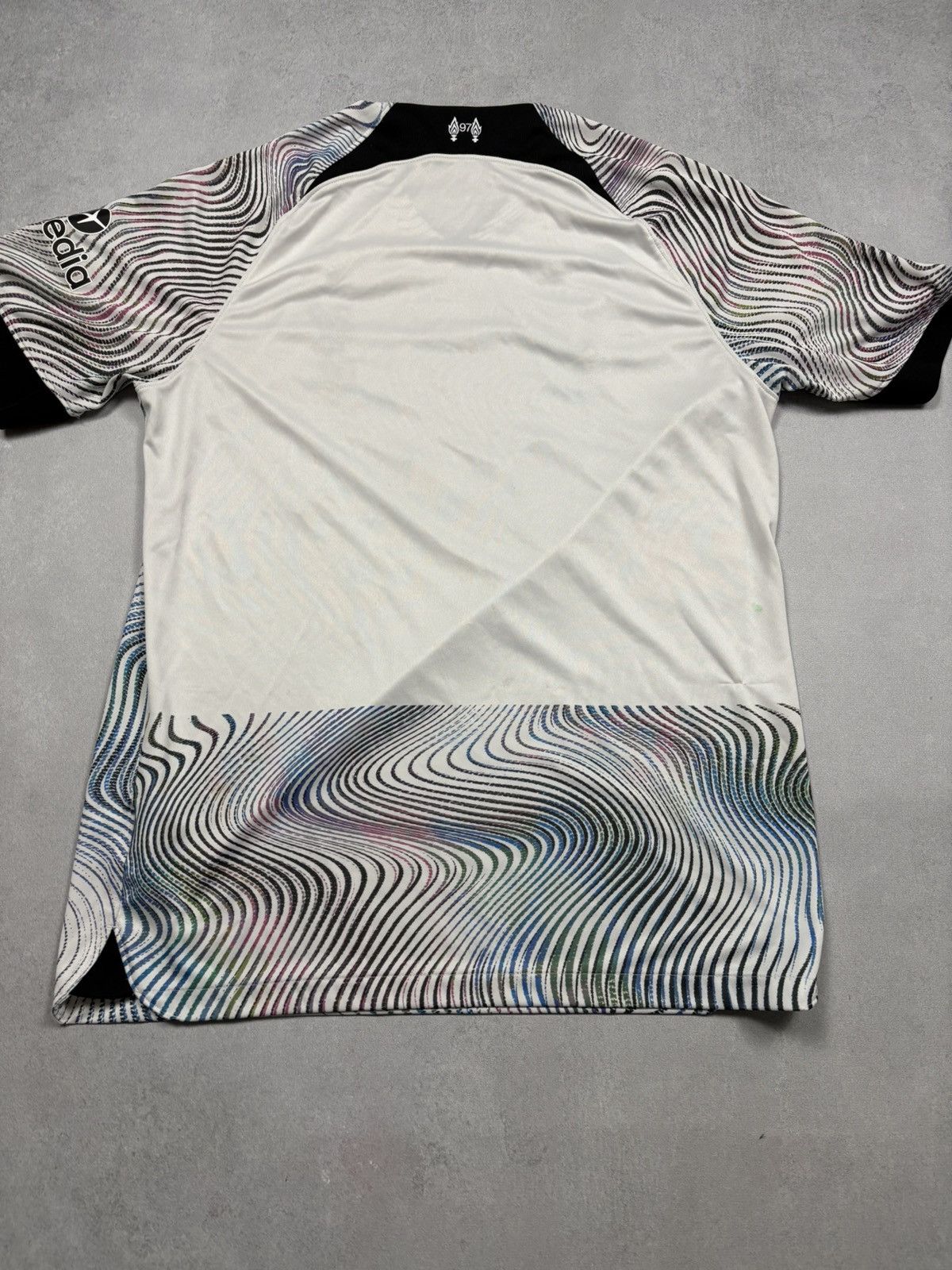 Nike Nike Liverpool 2022/23 Away Soccer Jersey Kit Psychedelic L Size US L / EU 52-54 / 3 - 14 Thumbnail