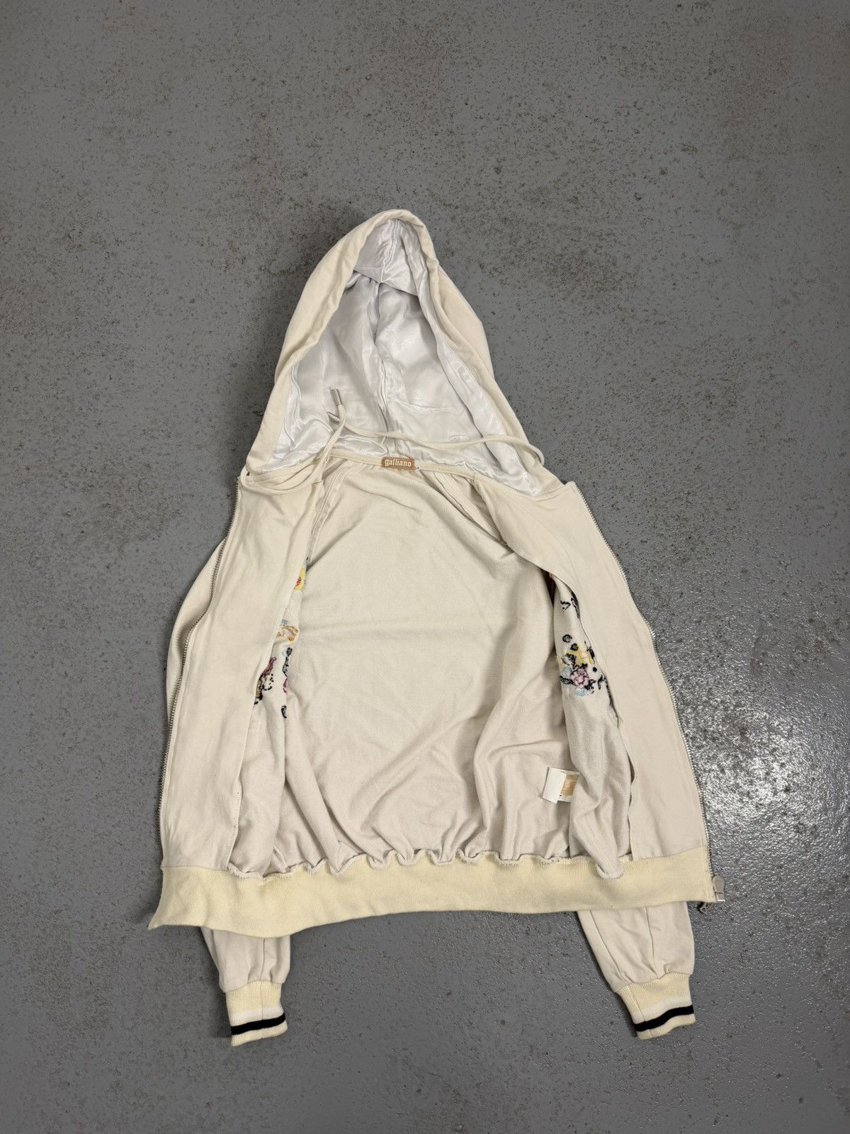 John Galliano Vintage John Galliano Abstract Flowers x Gazette Zip Hoodie Size XS / US 0-2 / IT 36-38 - 11 Thumbnail