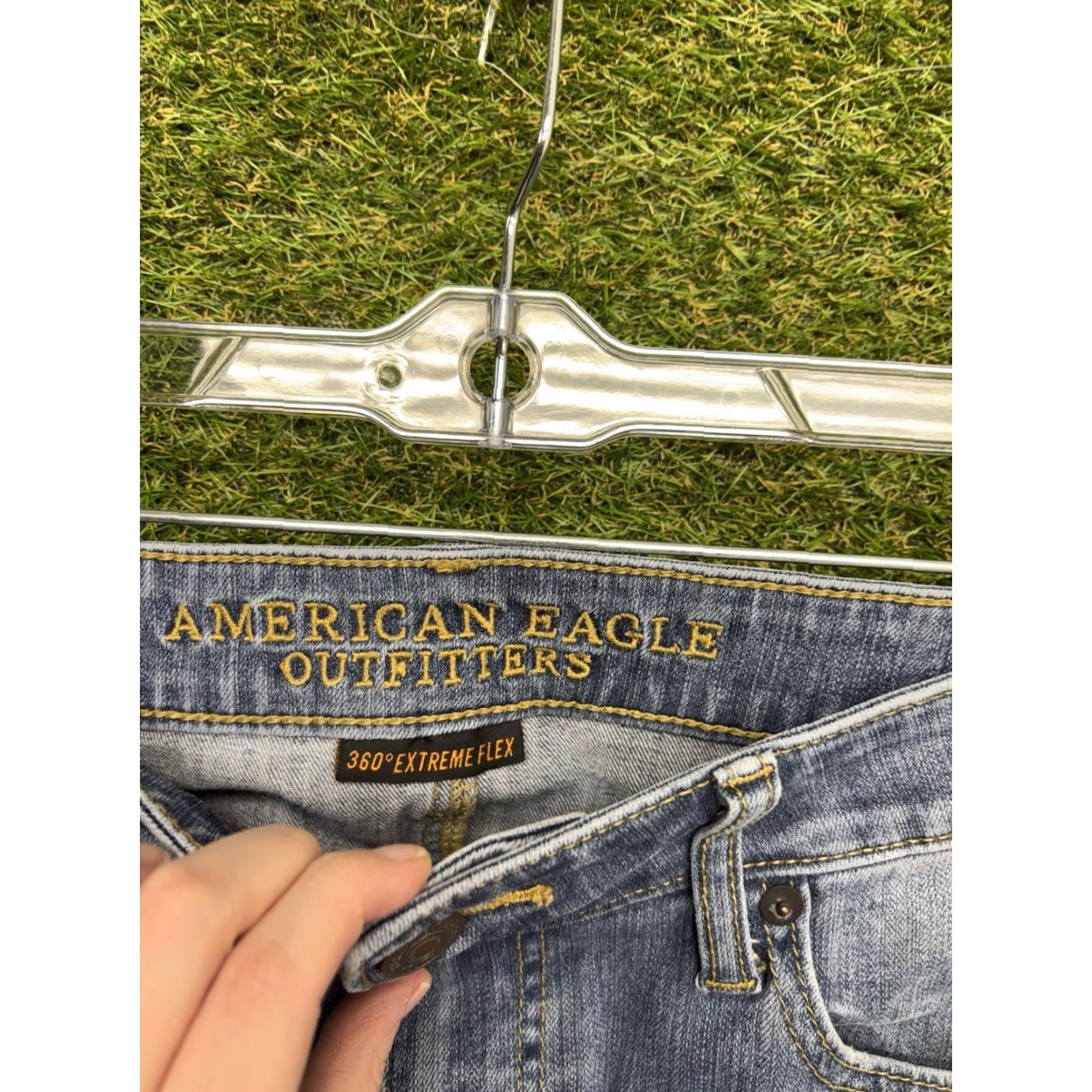 American Eagle Outfitters American Eagle Jeans Mens 32x32 Slim Fit Light Wash Denim Preppy Blue Size US 32 / EU 48 - 6 Thumbnail
