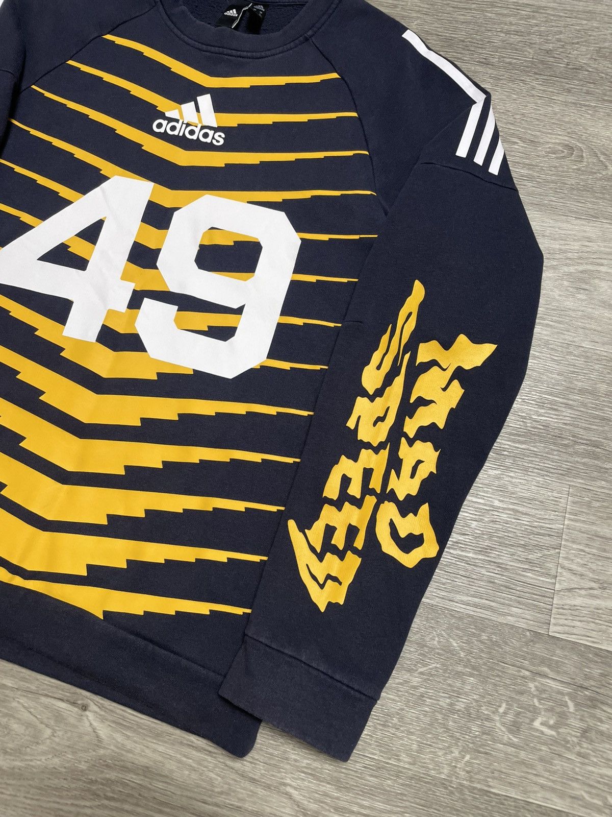 Adidas Adidas Mad Speed Graphic Print Sweatshirt Y2K Size US S / EU 44-46 / 1 - 6 Thumbnail