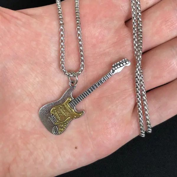 VIBE Guitar Necklace Y2K Gothic Punk Chain Size ONE SIZE - 3 Thumbnail