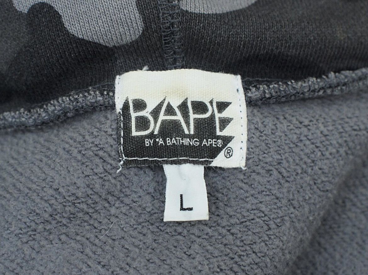 Bape RARE OG 2006 A BATHING APE BLACK CAMO SWAROVSKI FULLZIP Size US L / EU 52-54 / 3 - 4 Thumbnail