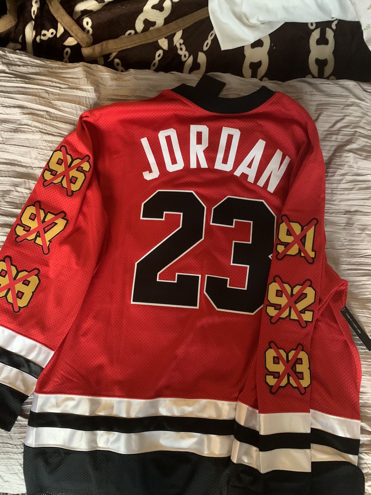 Men's MEDIUM Jordan hockey Jersey store