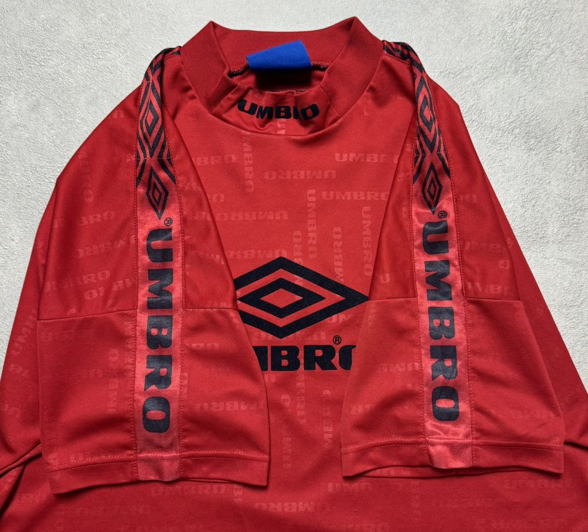Umbro 1990s Umbro Template Football Shirt Soccer Jersey Vintage Size US L / EU 52-54 / 3 - 10 Thumbnail