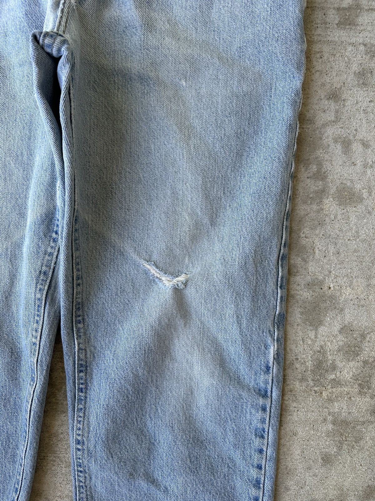 Lee 90s Lee Distressed Light Wash Denim Jeans Size US 33 - 3 Thumbnail