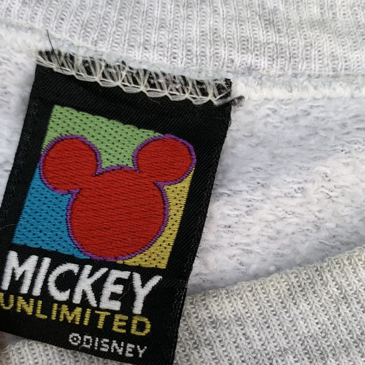 Disney Vintage 90s Disney Mickey Unlimited Donald Duck Crewneck Size US M / EU 48-50 / 2 - 9 Thumbnail