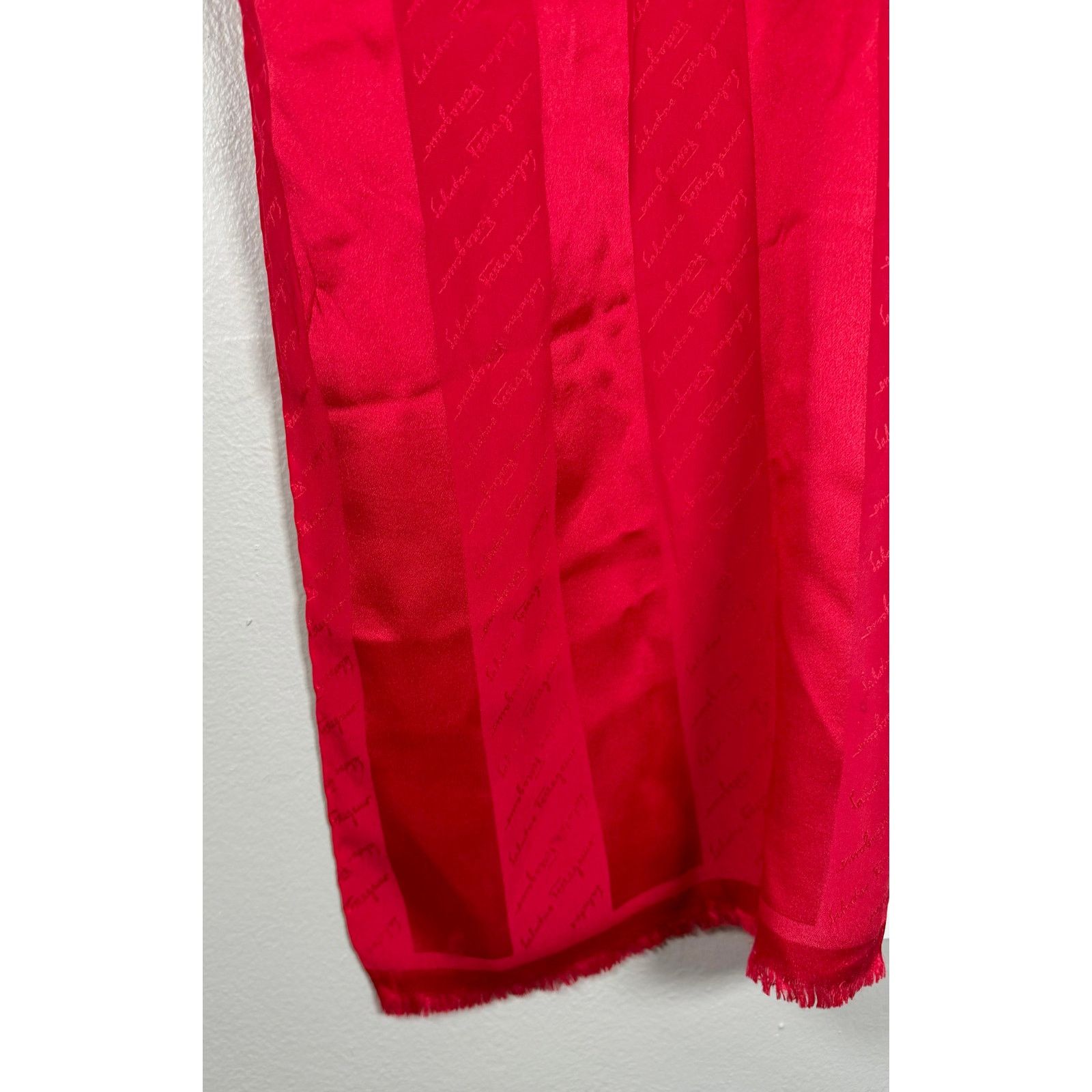 Salvatore Ferragamo Ferragamo Logo Embossed Red Silk Scarf Size ONE SIZE - 10 Thumbnail