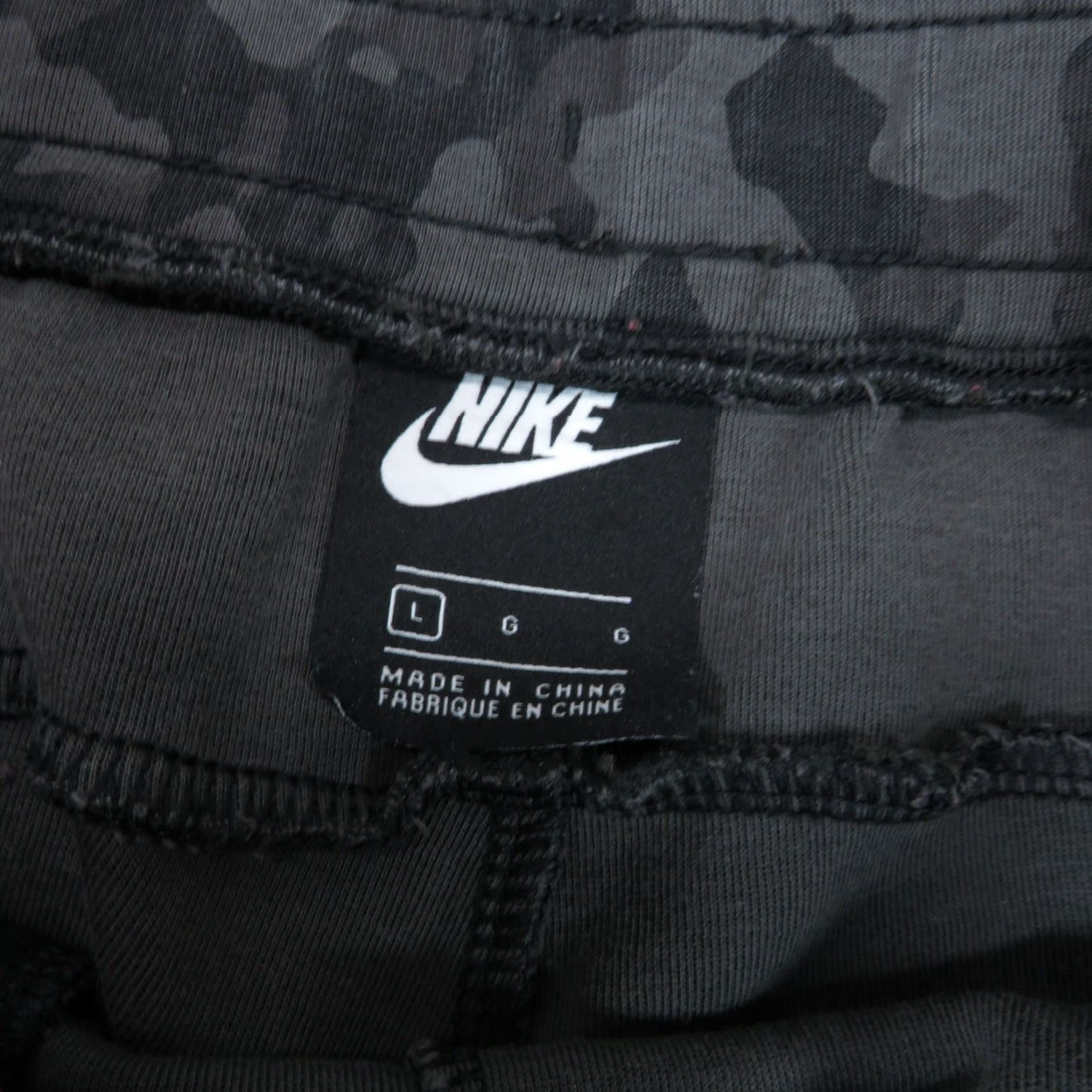 Nike Nike Tech Fleece Pants Men Large Camo Jogger Sweatpant NSW Black Gray NSW Size US 33 - 6 Thumbnail