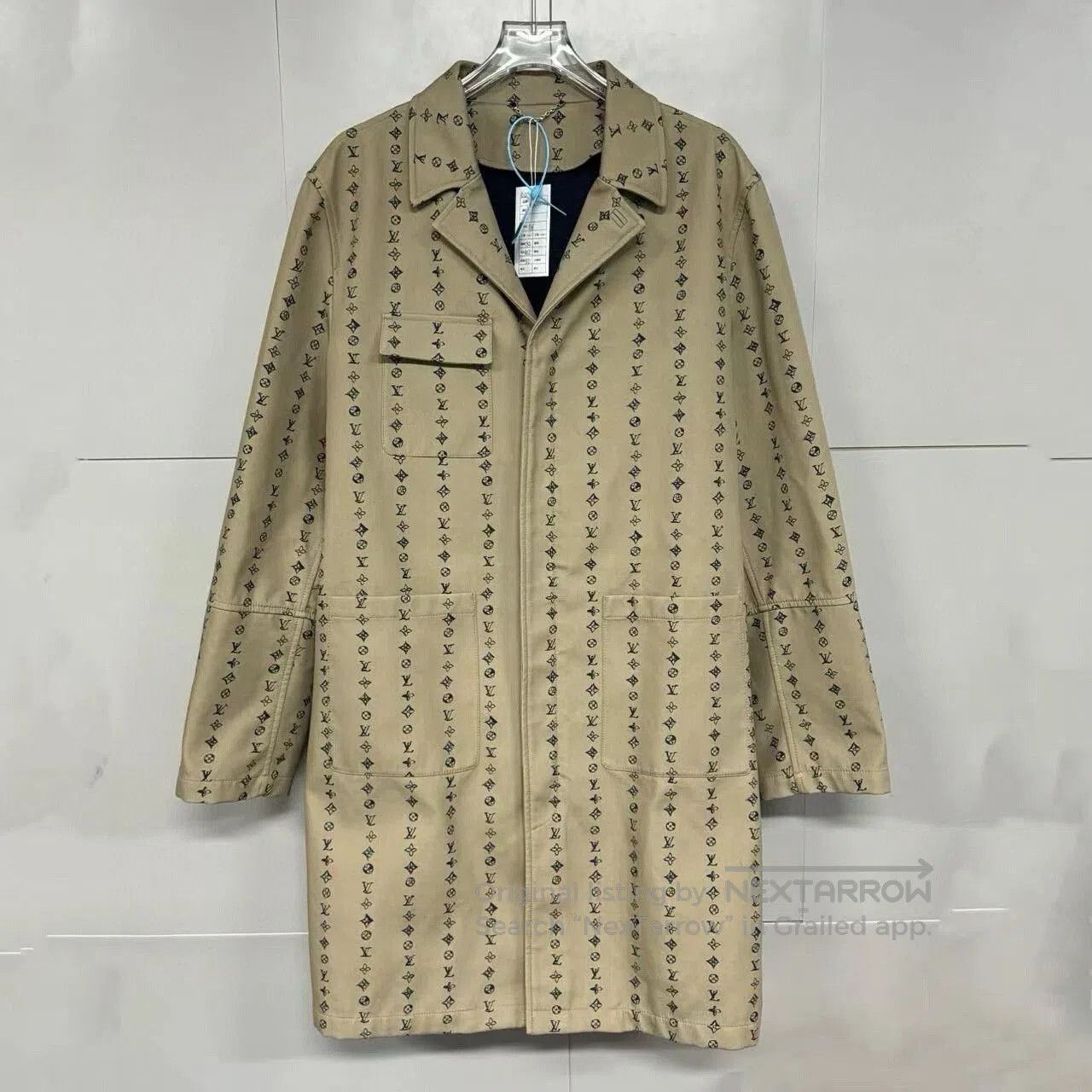 Louis Vuitton louis vuitton brown logo printed coat. Size XL / US 12-14 / IT 48-50 - 1 Thumbnail