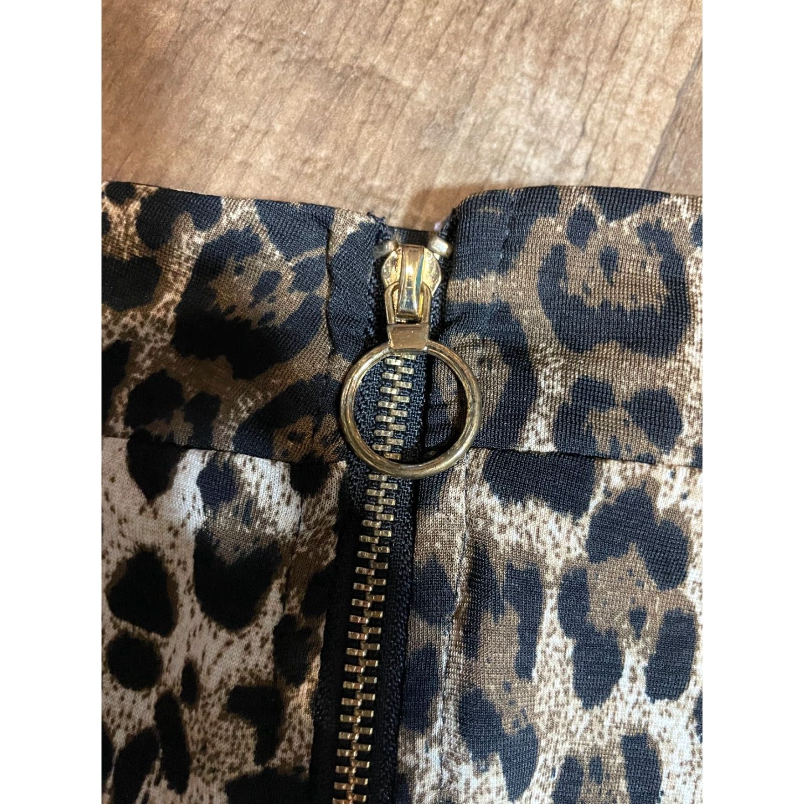 Fashion Nova Fashion Nova Skirt Womens Medium M Brown Animal Cheetah Print Brown Elastic Zip Short Mini Casual Party/Cocktail Womens Size 32" / US 10 / IT 46 - 4 Thumbnail