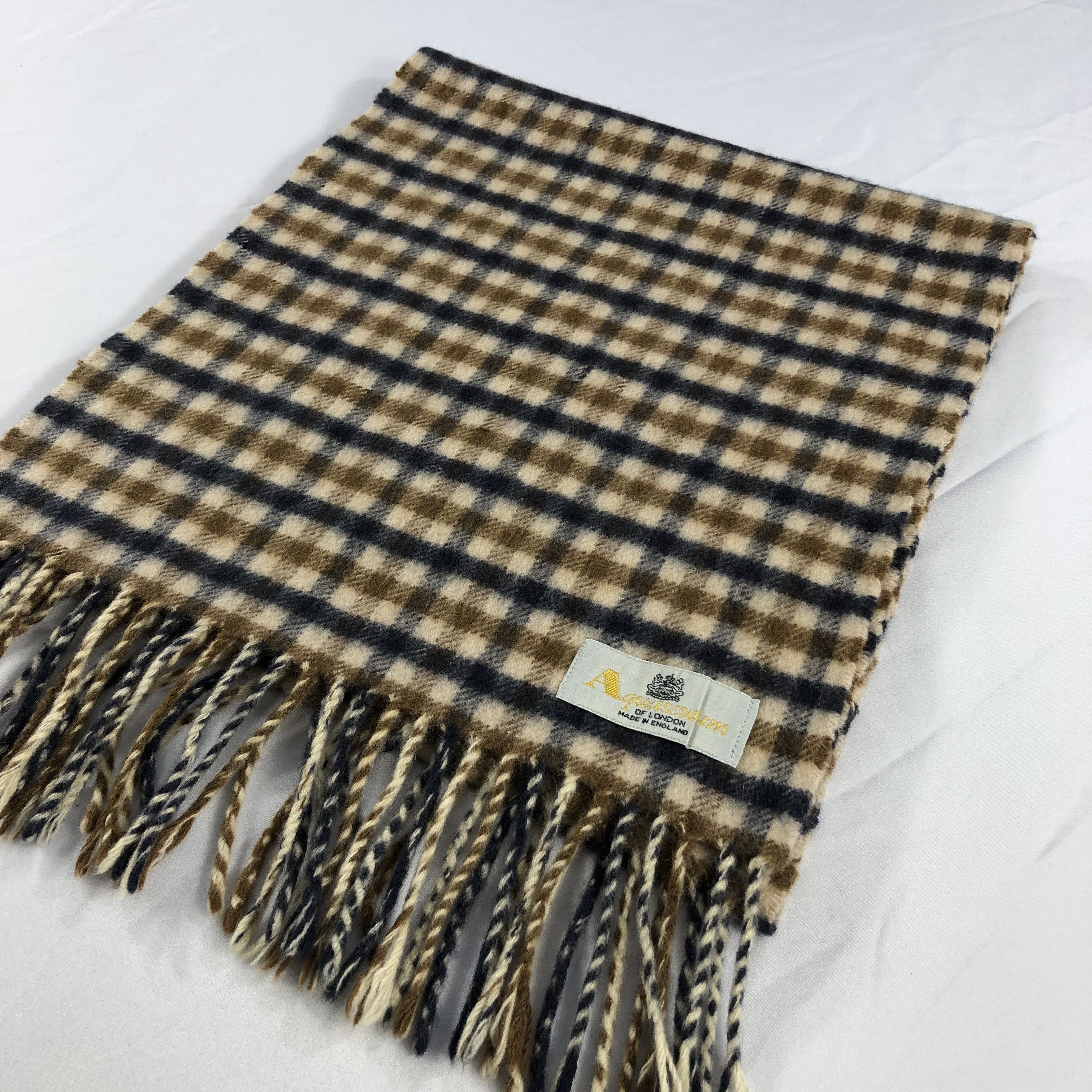 Aquascutum Aquascutum Iconic Gingham Cashmere Scarf Muffler V1042 Size ONE SIZE - 2 Thumbnail