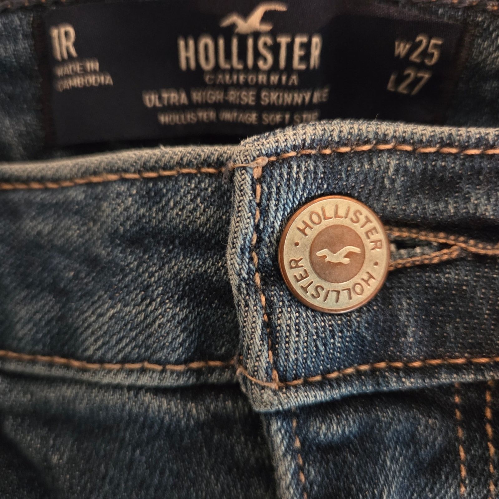 Hollister Hollister Ultra High-Rise Acid Wash Distressed Jeans Size 25" / US 0 / IT 36 - 5 Thumbnail