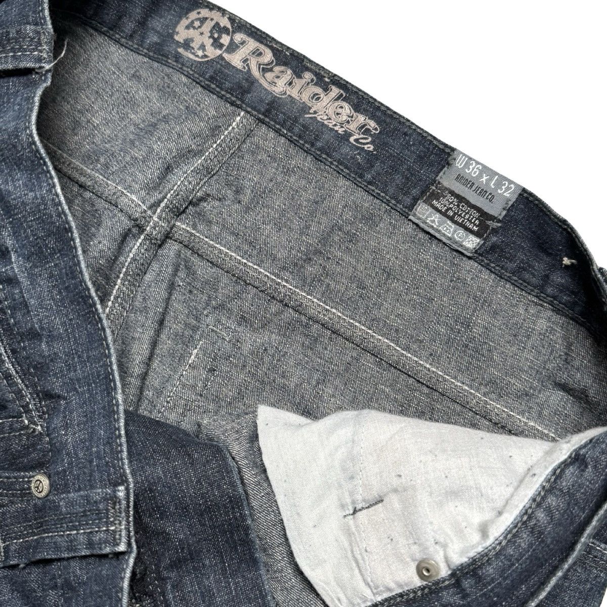 Other Vintage Y2K Raiders Dark Wash Jeans Loose Straight 36 X 32 Size US 36 / EU 52 - 4 Thumbnail