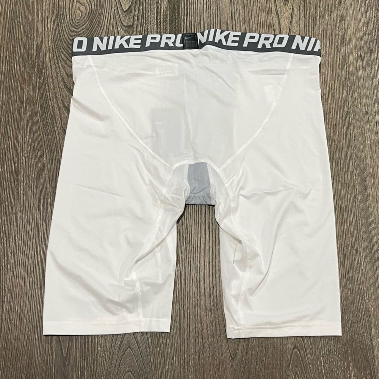 Nike NWT Nike Compression Shorts NBA Dri Fit White Gray Size 4XL Size US 41 - 3 Thumbnail
