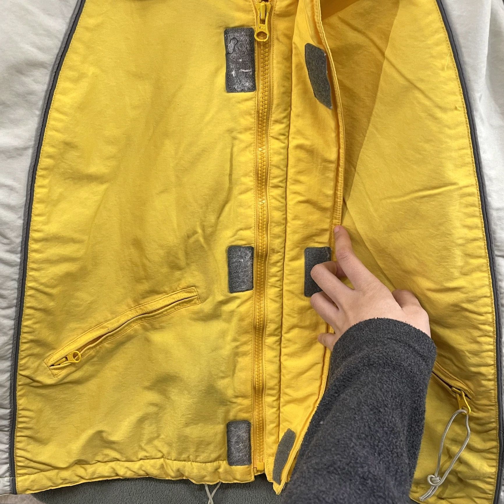 Vintage VINTAGE Old Navy Rain Jacket Coat XL Mens Yellow Nylon Fleece Lined Sporty Size US XL / EU 56 / 4 - 6 Thumbnail