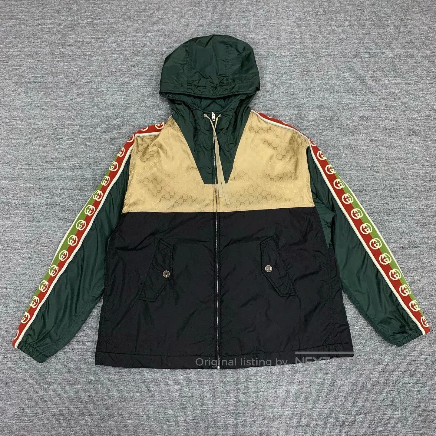 gucci logo printed cotton jacket with hood.