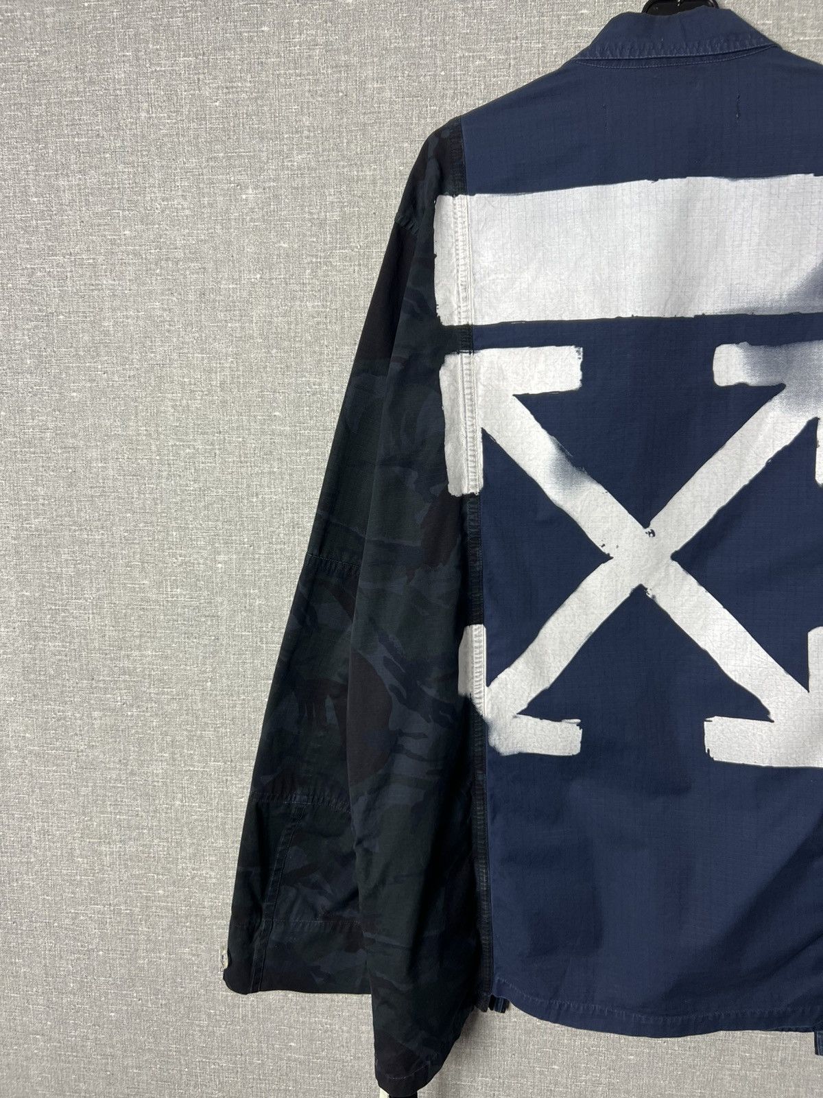 Off-White Off White Camo Sleeve Field Jacket Arrows Print Virgil Abloh Size US XL / EU 56 / 4 - 4 Thumbnail