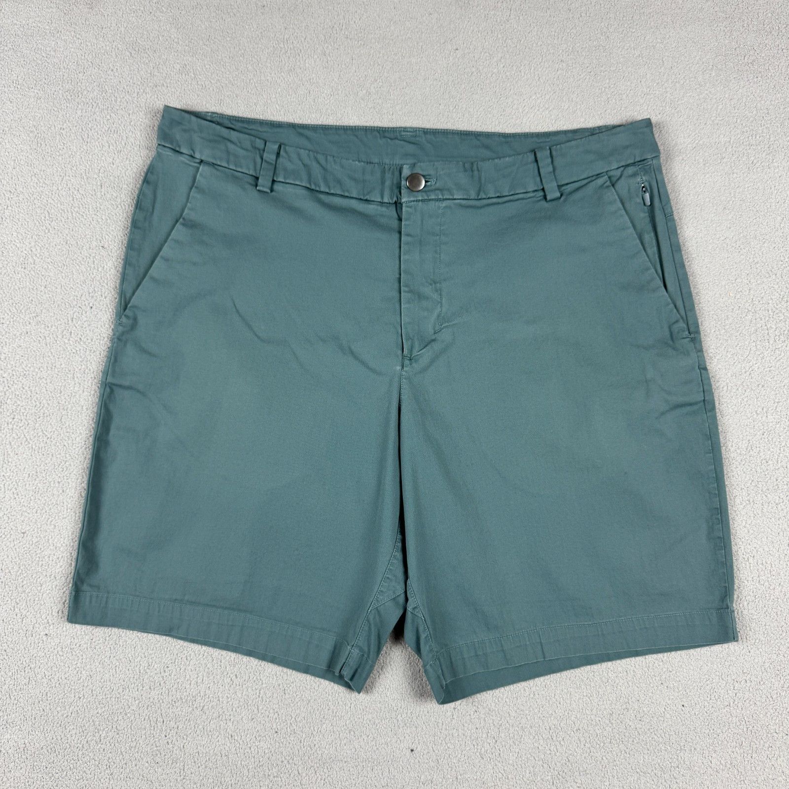 Lululemon Lululemon Commission Golf Casual Chino Tech Walk Shorts 36 Size US 36 / EU 52 - 1 Thumbnail