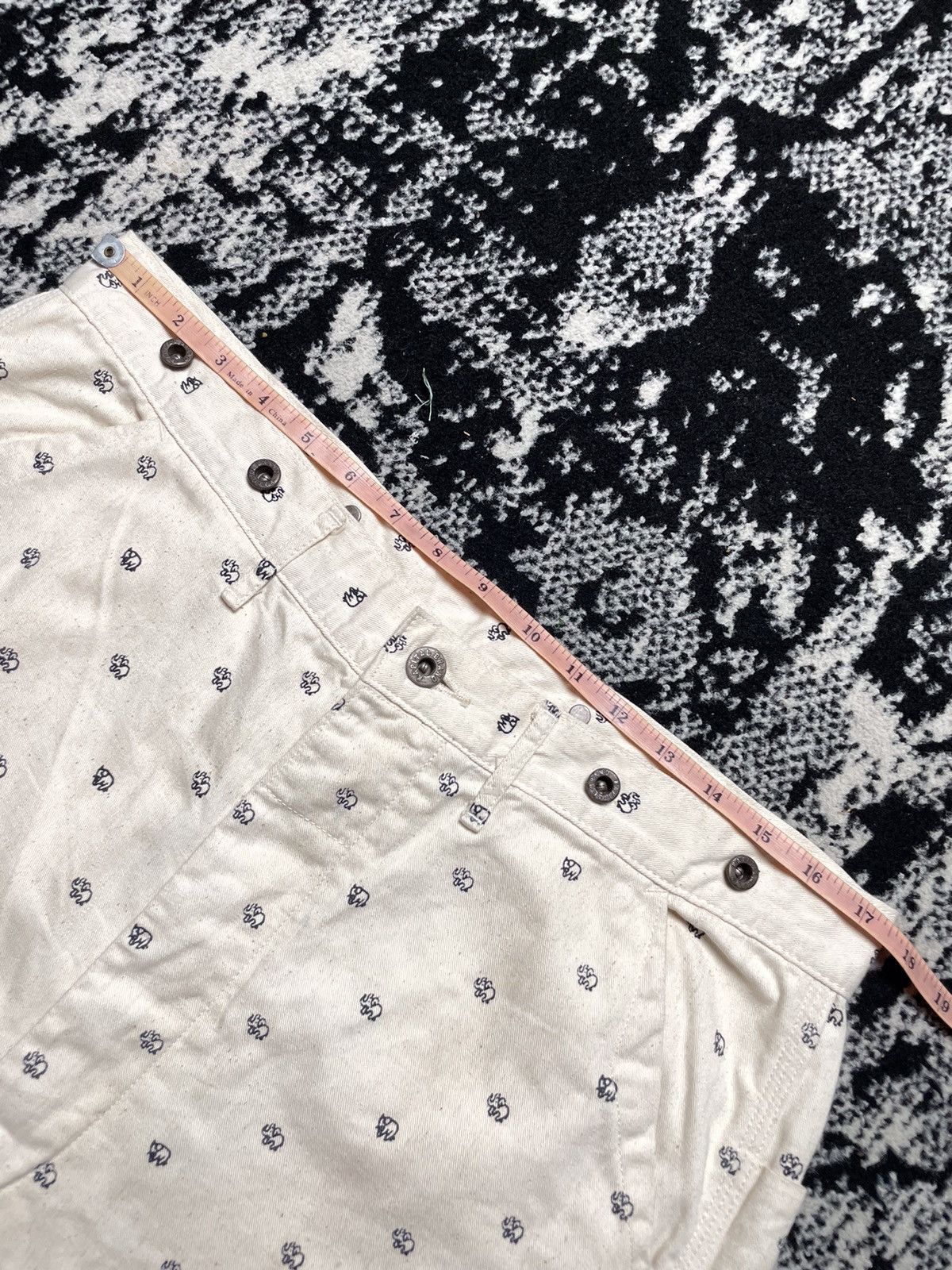 Japanese Brand Kapital carpenter elephant printed Size US 34 / EU 50 - 13 Thumbnail