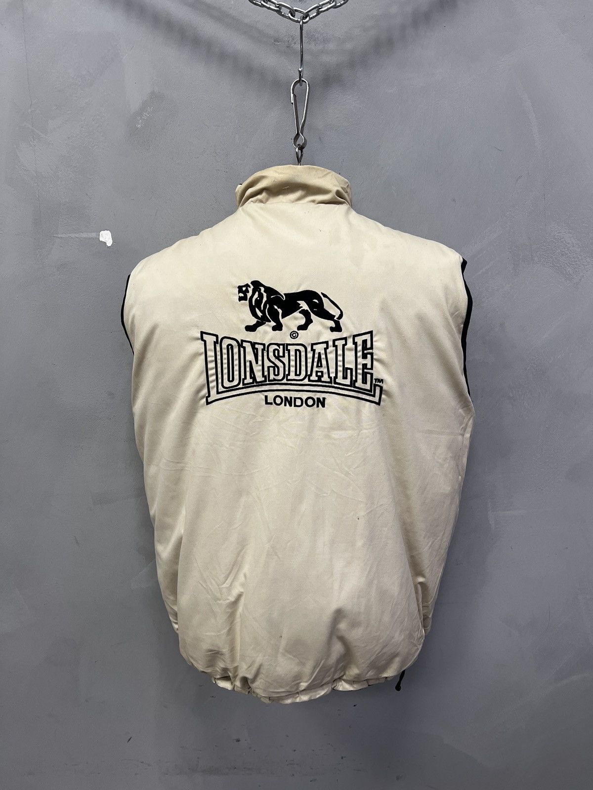 Lonsdale Vintage Vest Lonsdale Beige Zip retro style Y2K Reversible Size US L / EU 52-54 / 3 - 1 Thumbnail