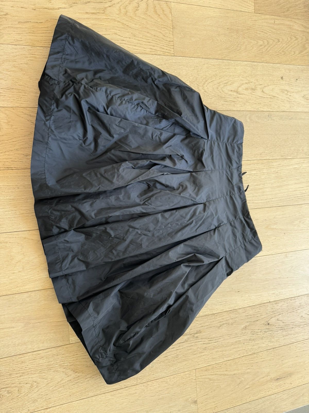 Prada Stunning rare archive vintage prada skirt Size 28" / US 6 / IT 42 - 4 Thumbnail