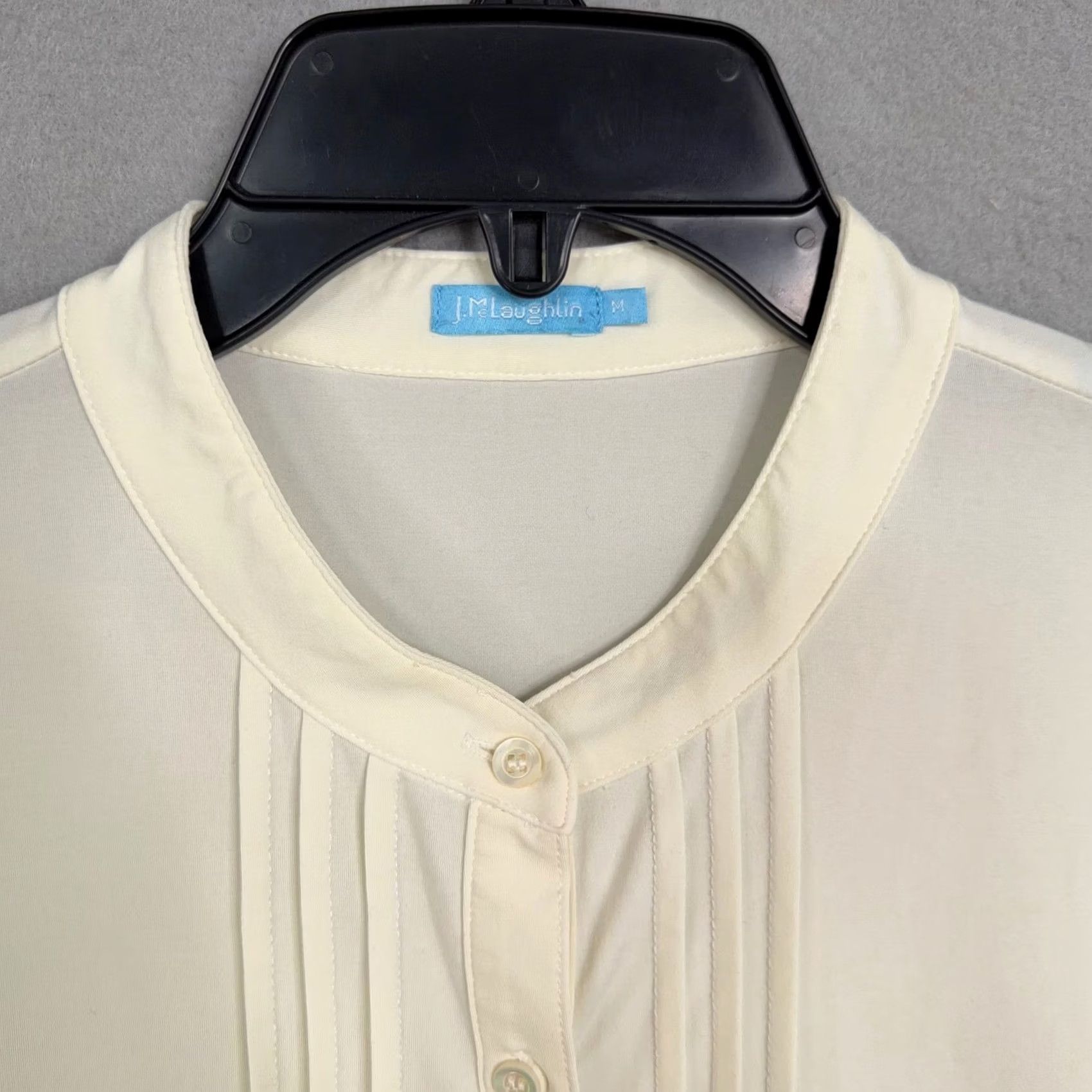 J.McLaughlin J. McLaughlin Blouse Womens M Cream Solid Pintuck Pleated Stretch Classic Size M / US 6-8 / IT 42-44 - 3 Thumbnail