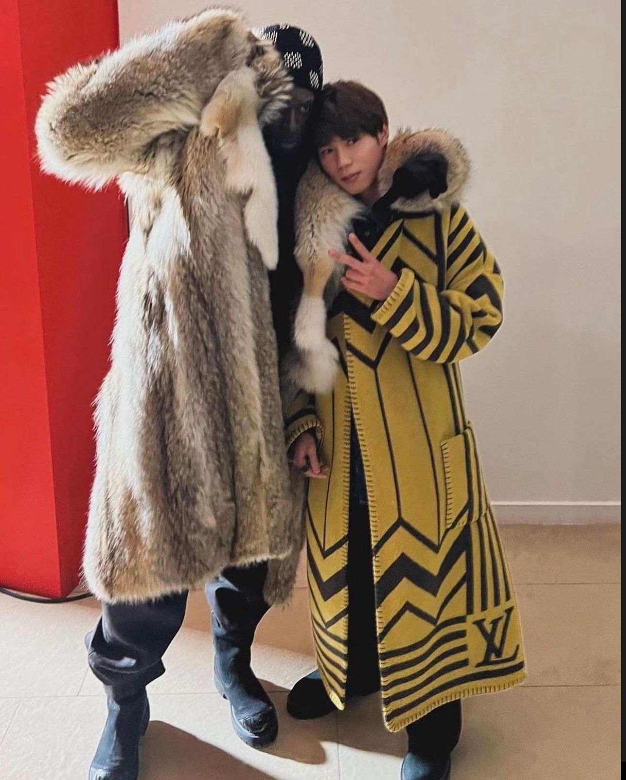 Louis Vuitton WOOL AND CASHMERE BLANKET COAT N- 1AFJXL (RARE) Size US XL / EU 56 / 4 - 2 Thumbnail