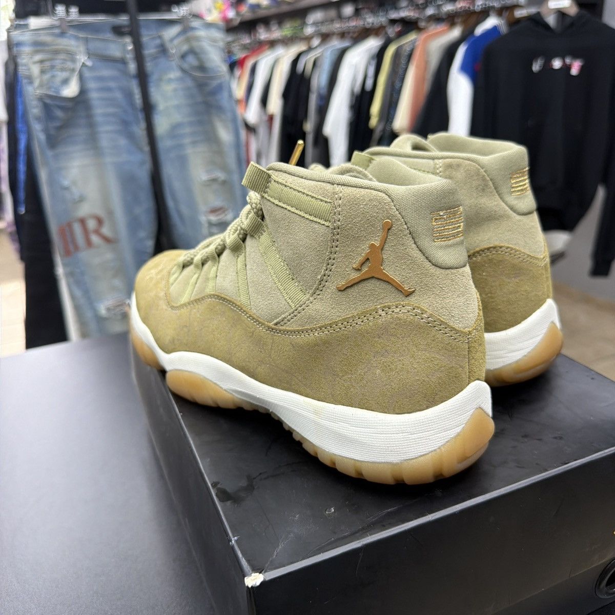 Jordan Brand Womans Air Jordan 11 XI Retro Olive Gold Cracked size 12 Size US 12 / EU 45 - 12 Thumbnail