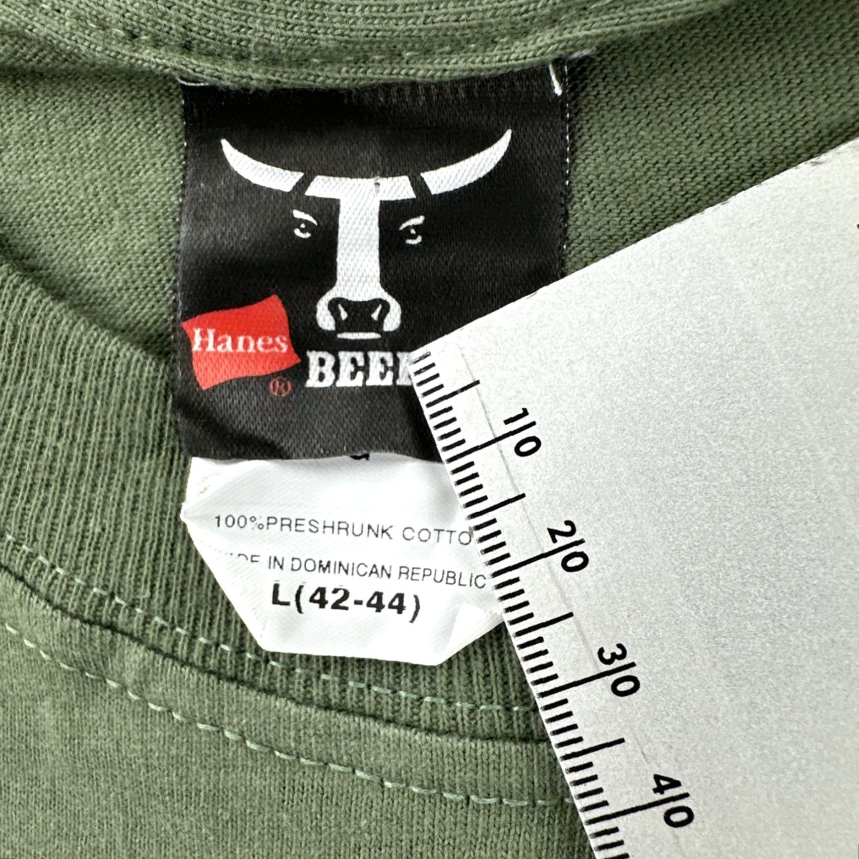Hanes VINTAGE Hanes Beefy-T Mens L Green Shirt Y2K Art Tee Godzilla King Kong Graphic Size US L / EU 52-54 / 3 - 7 Thumbnail