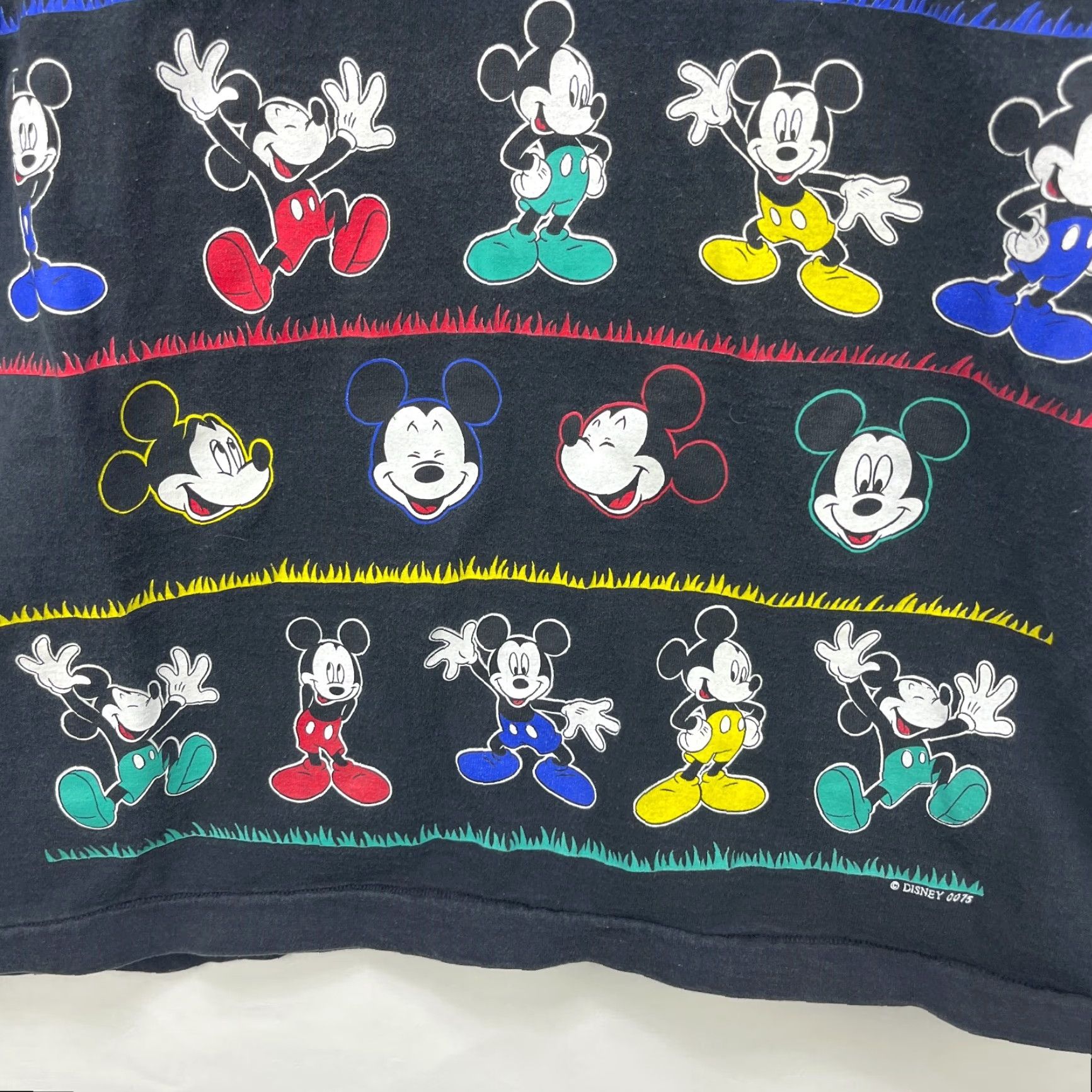 Disney VINTAGE Mickey Mouse Disney T-Shirt XL Black Men 90s Trippy Single Stitch Faded Size US XL / EU 56 / 4 - 3 Thumbnail