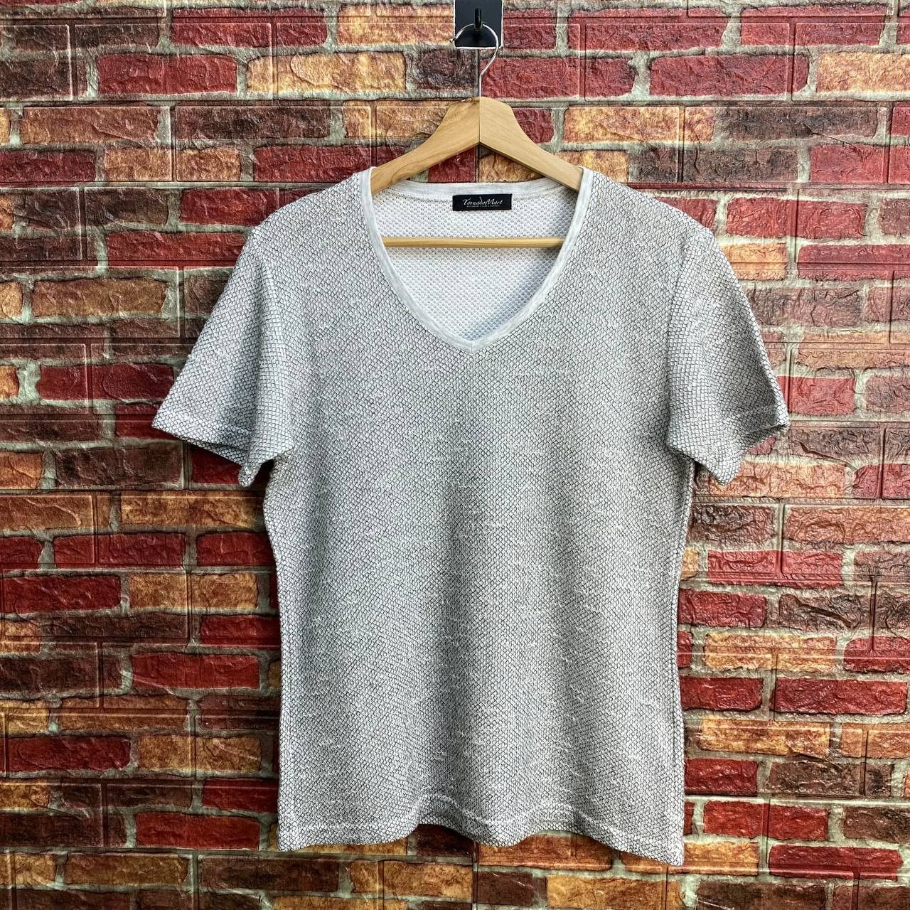 Tornado Mart Vintage Tornado Mart Grey V-Neck Minimalist Cyber-Punk Japan Size US L / EU 52-54 / 3 - 2 Thumbnail