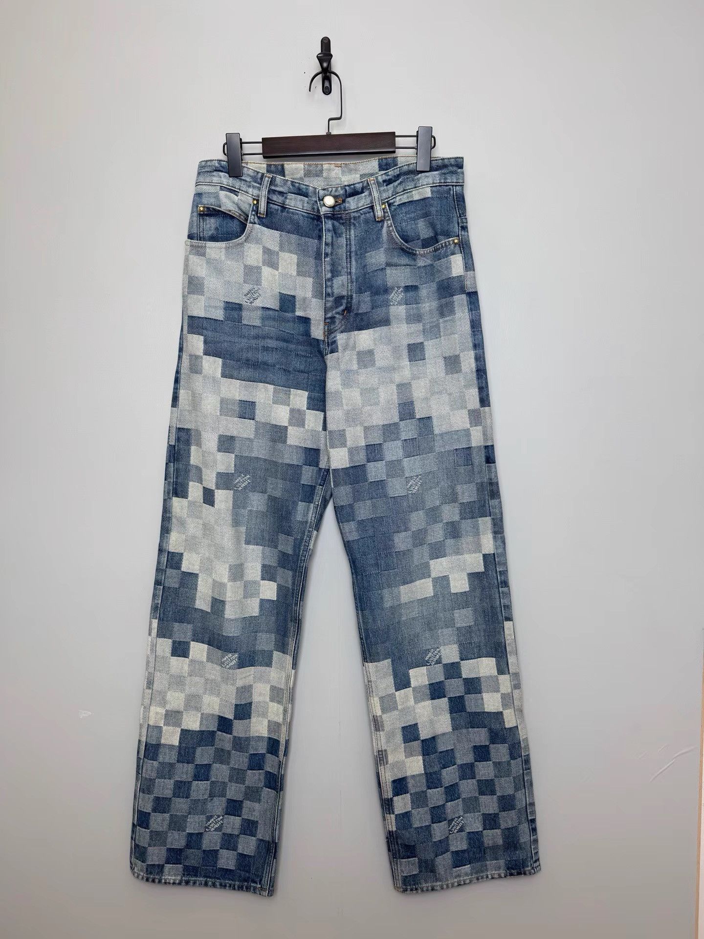 Louis Vuitton Louis Vuitton Pharrell Mosaic Straight Jeans K26 Size US 29 - 1 Thumbnail